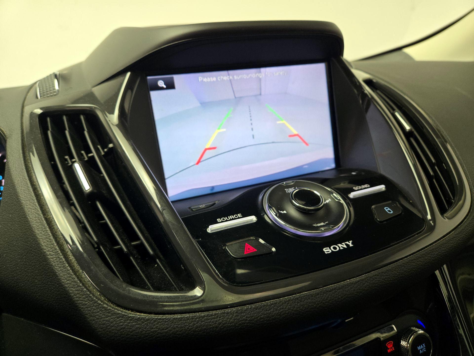 Thumbnail: 2015 Ford Escape - 15