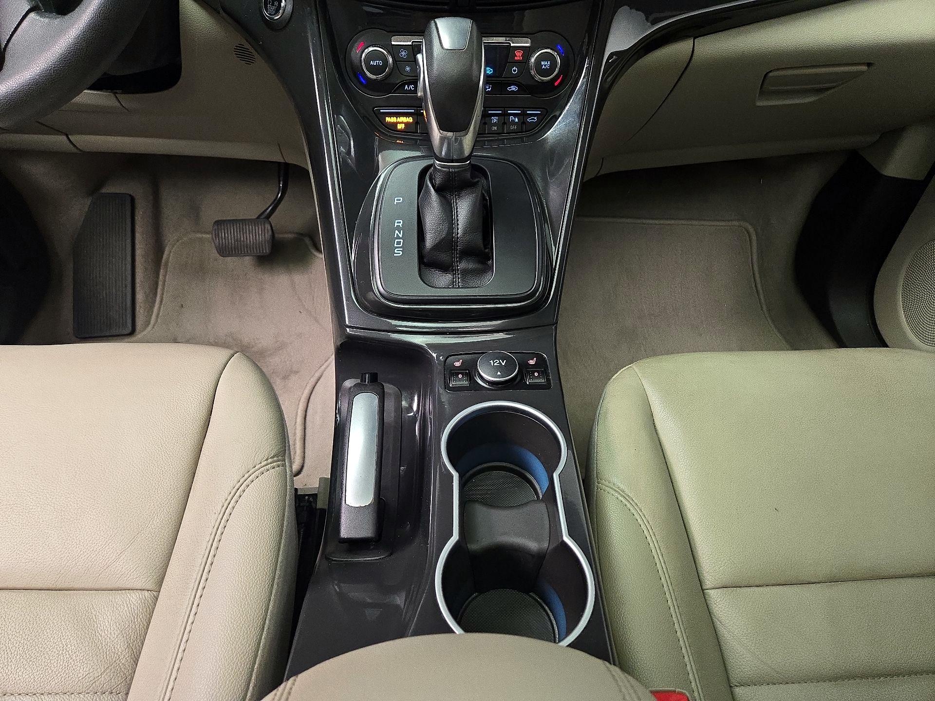 Thumbnail: 2015 Ford Escape - 18