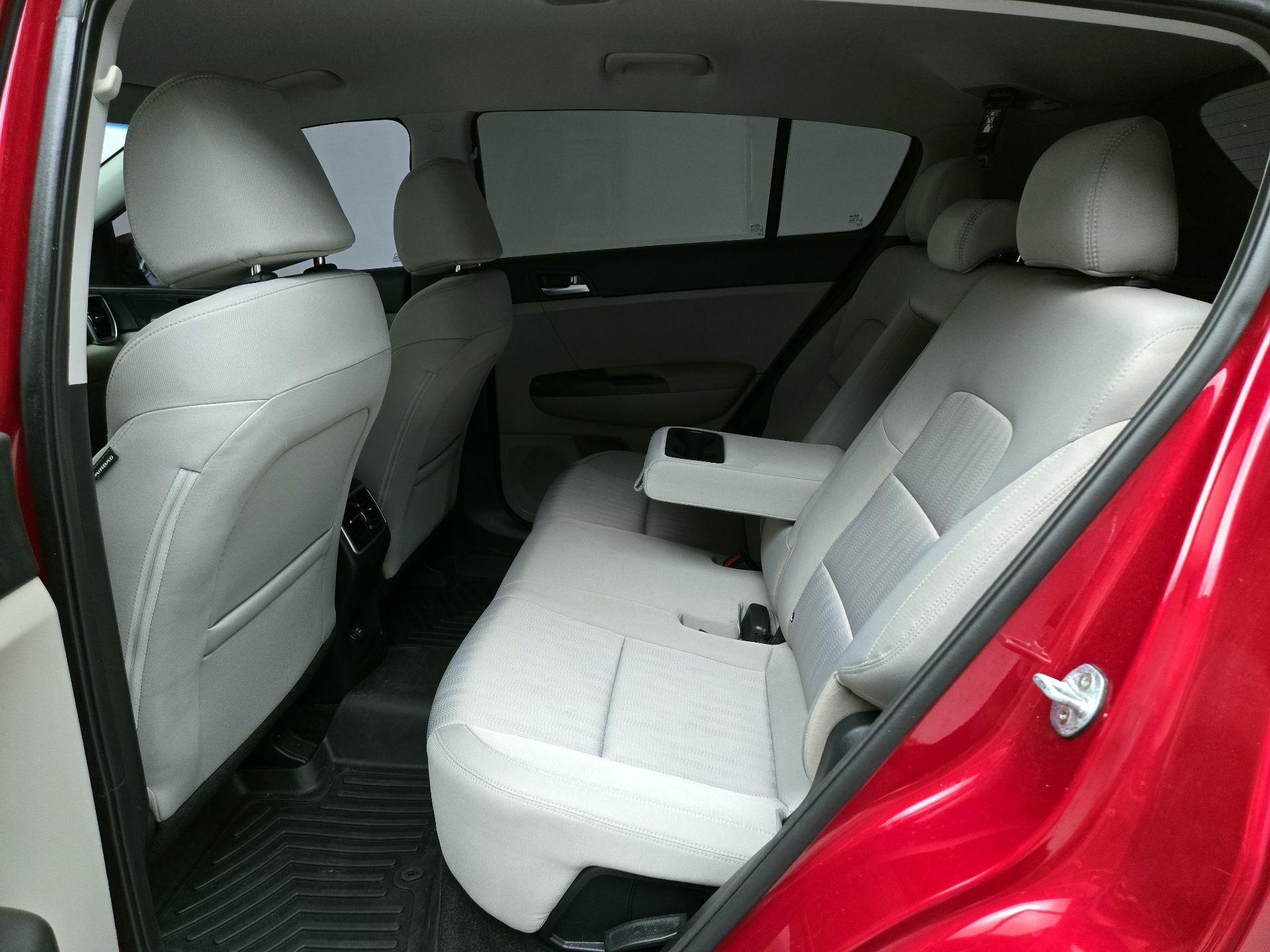Thumbnail: 2020 Kia Sportage - 19