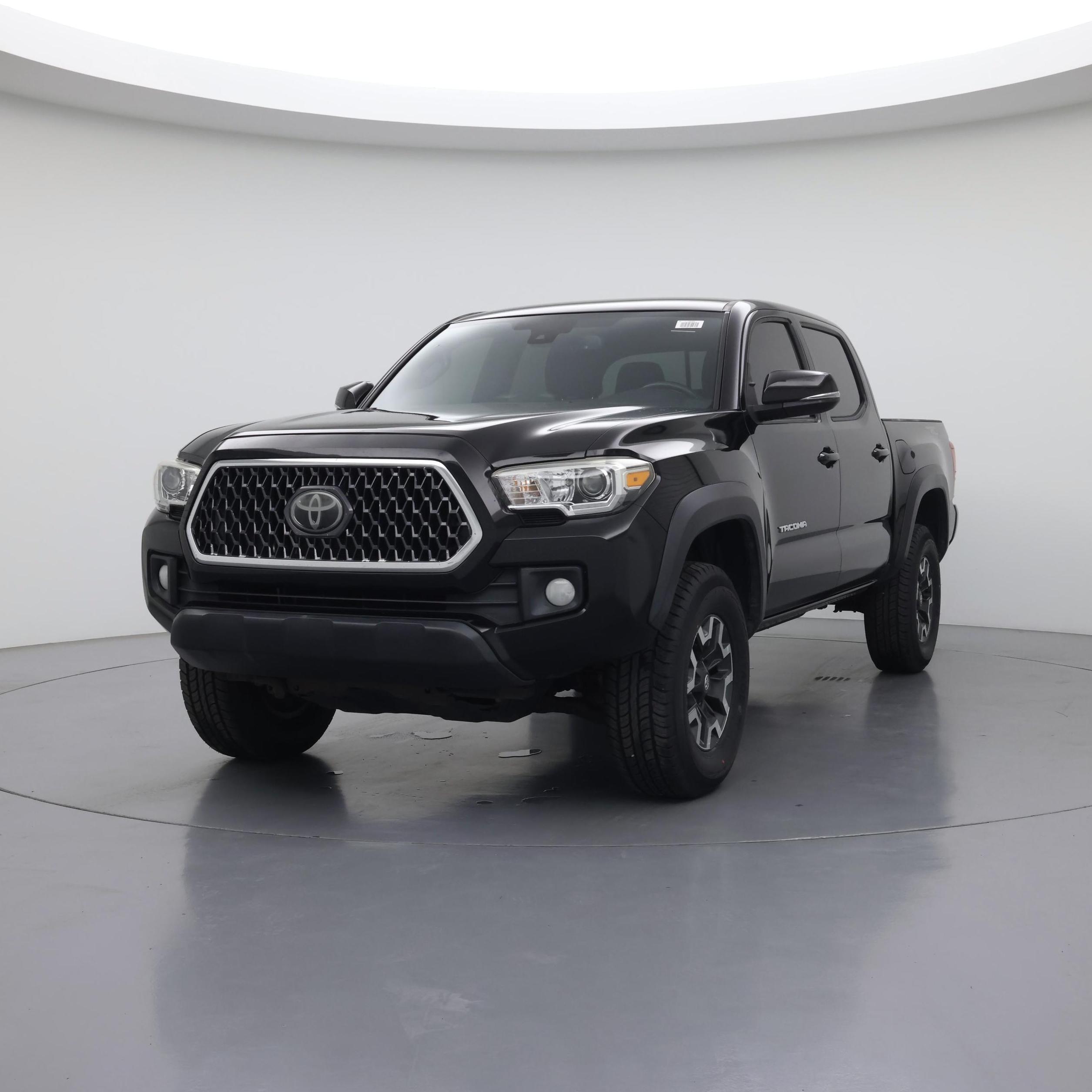 Thumbnail: 2018 Toyota Tacoma - 4