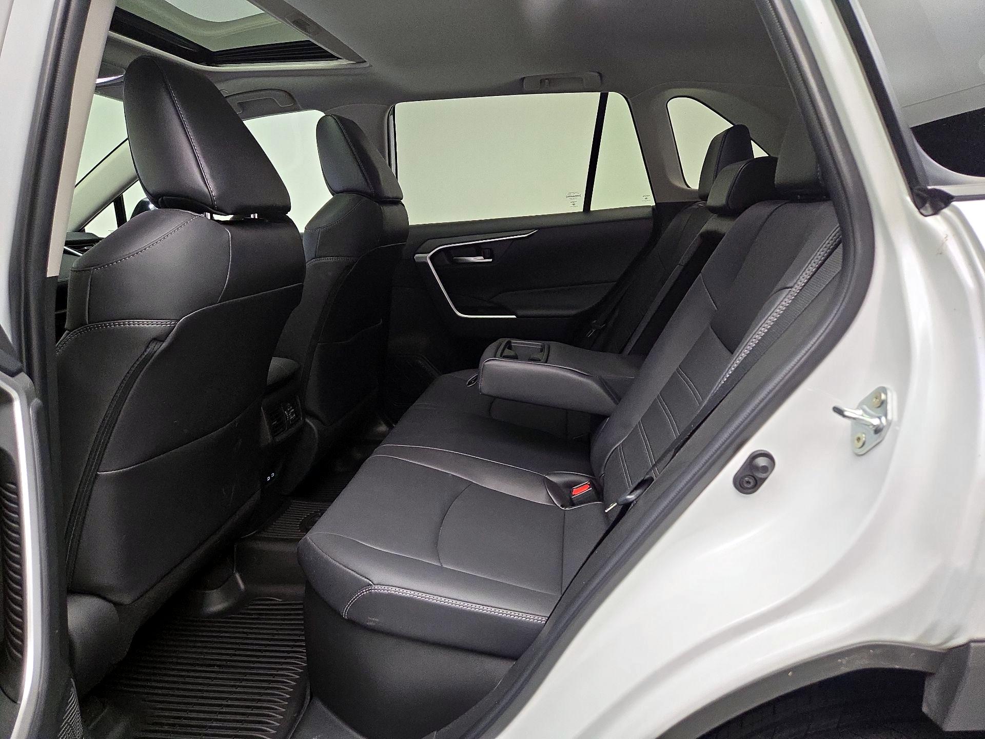 Thumbnail: 2023 Toyota RAV4 - 20