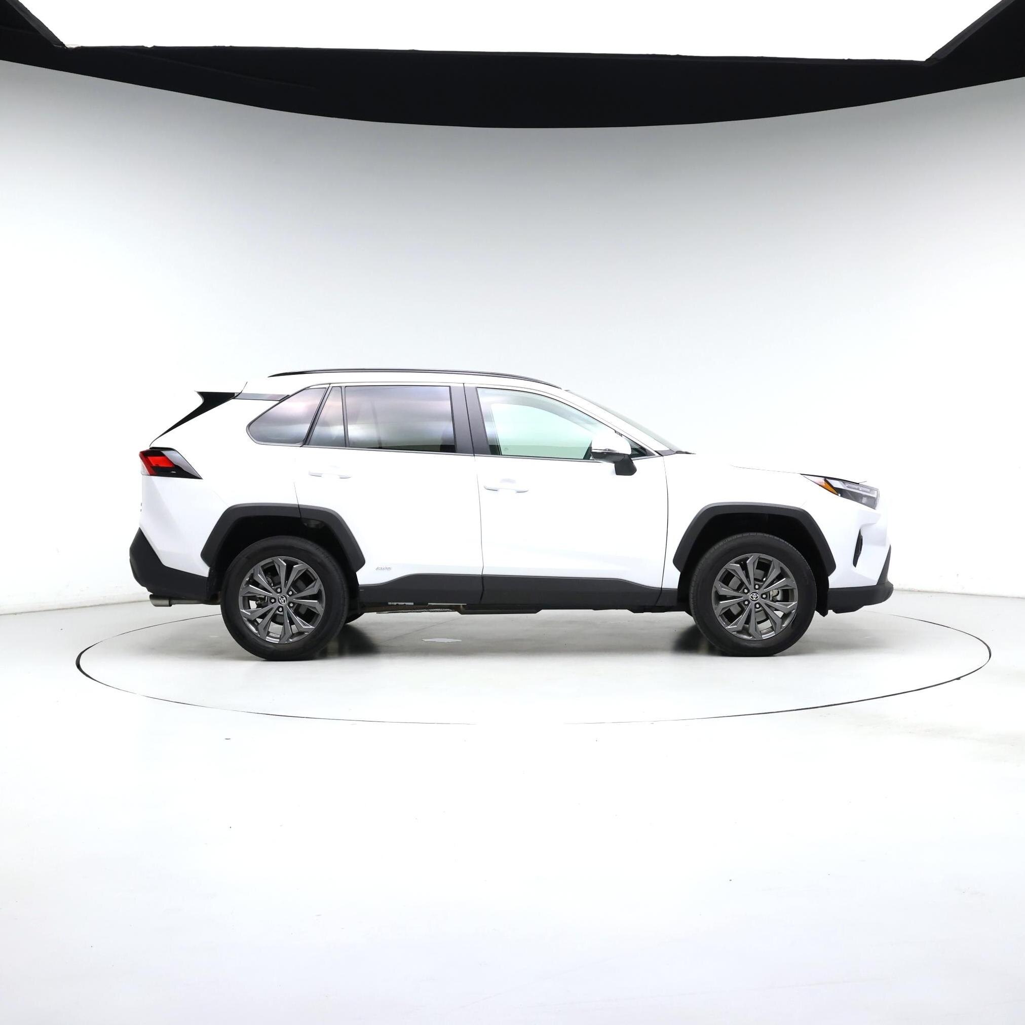 Thumbnail: 2023 Toyota RAV4 - 7