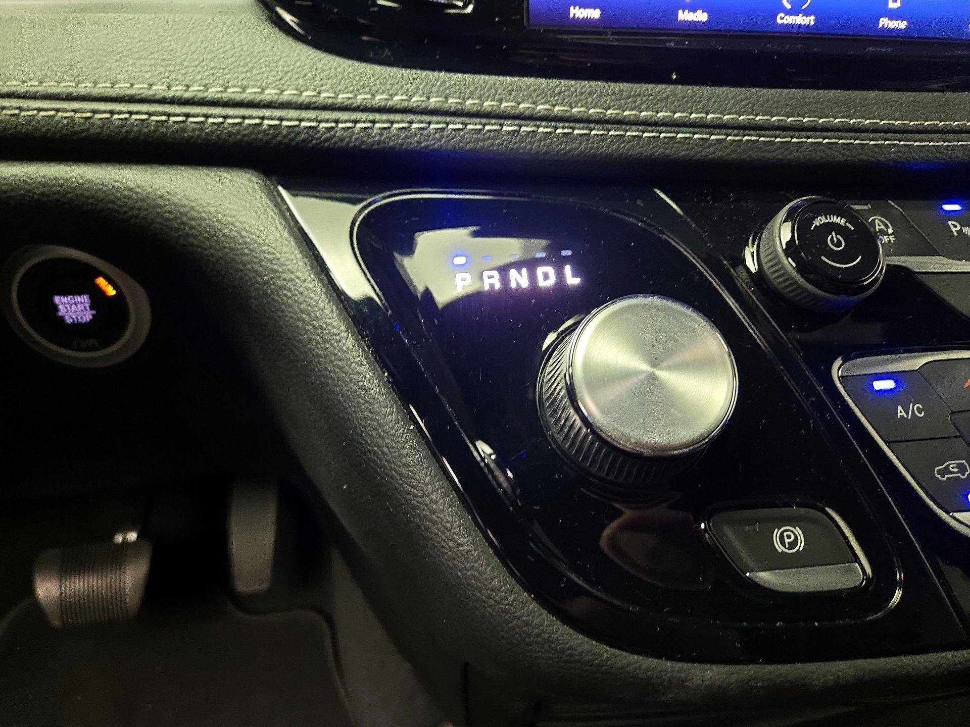 Thumbnail: 2021 Chrysler Pacifica - 17