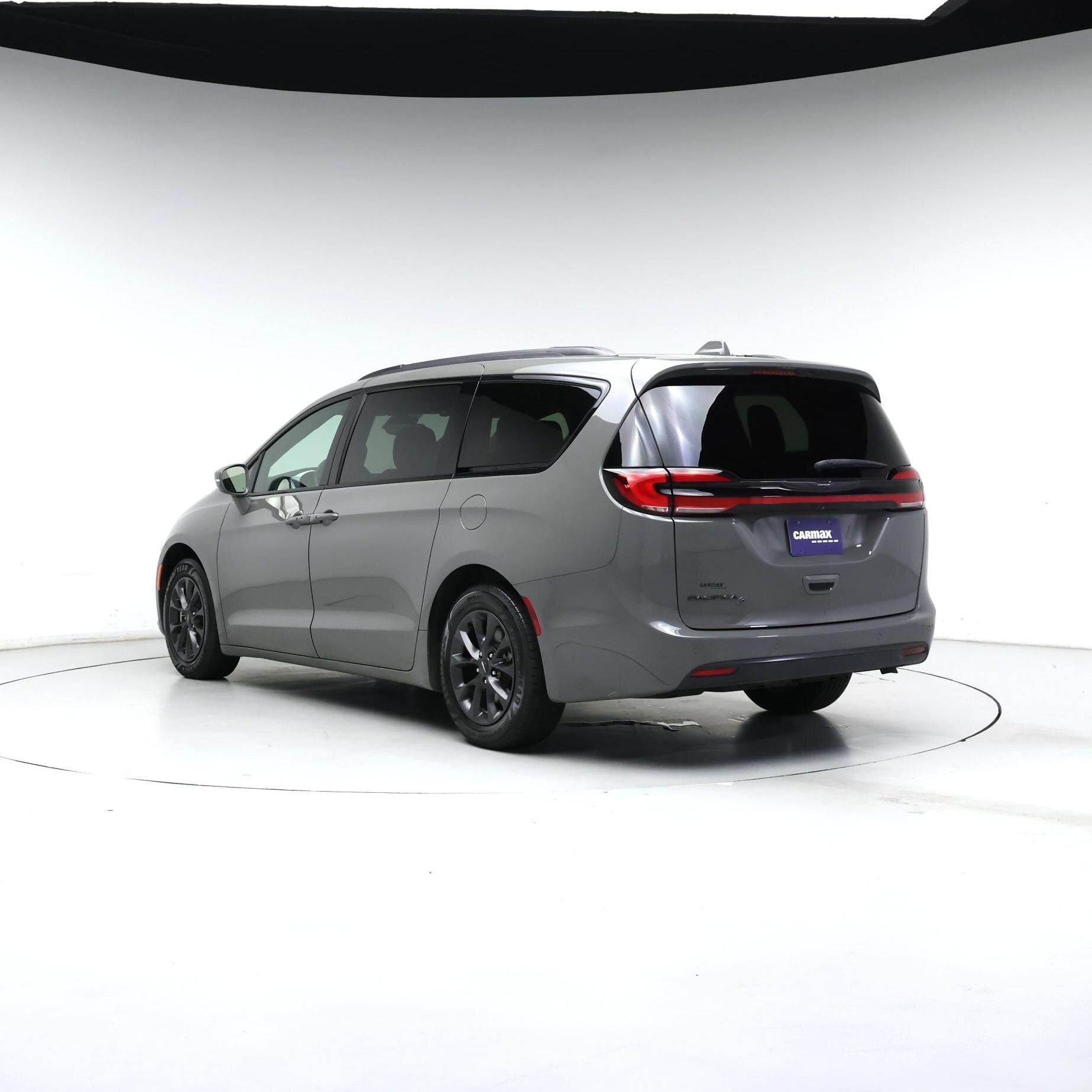 Thumbnail: 2021 Chrysler Pacifica - 2