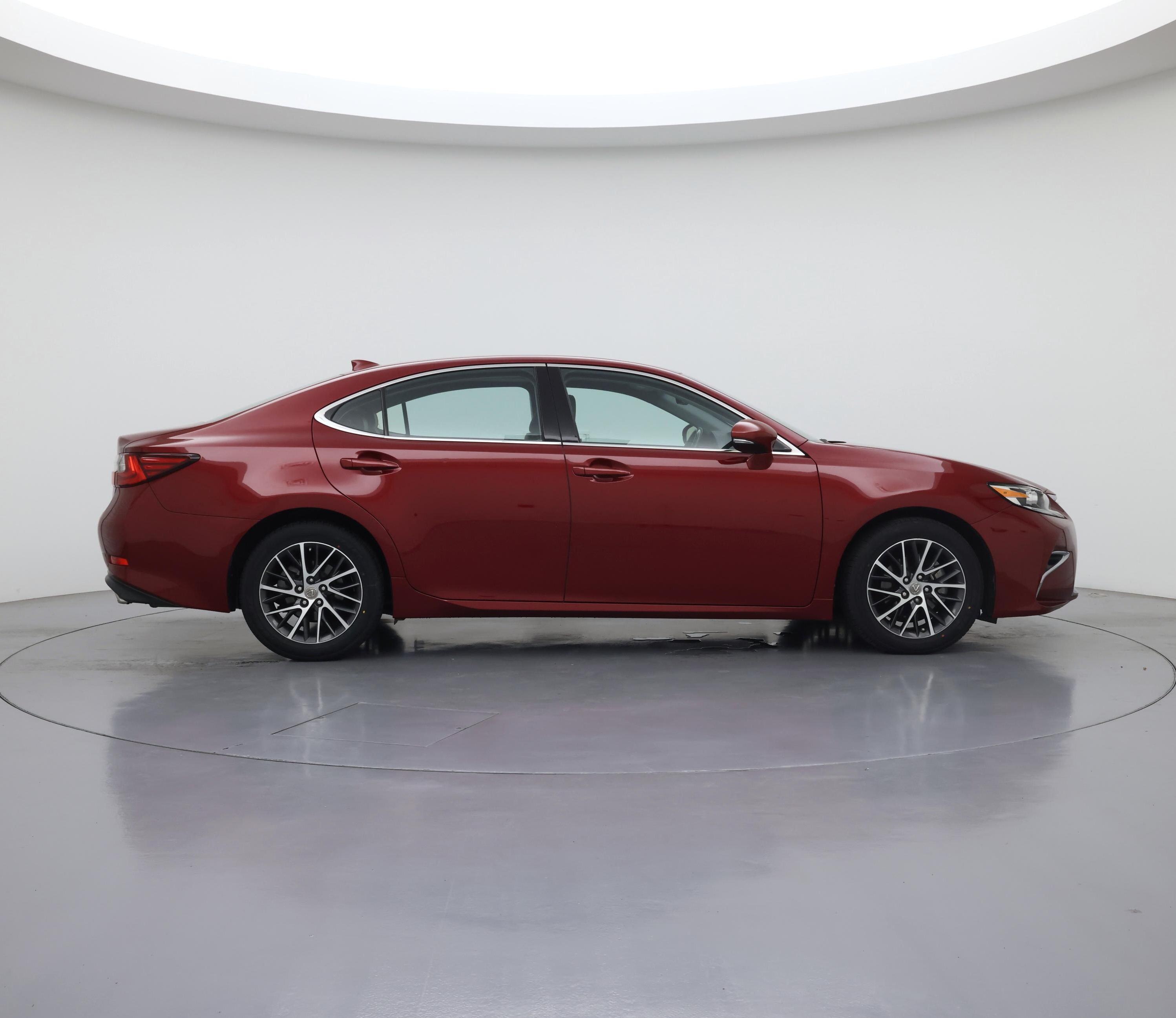 Thumbnail: 2018 Lexus ES - 7