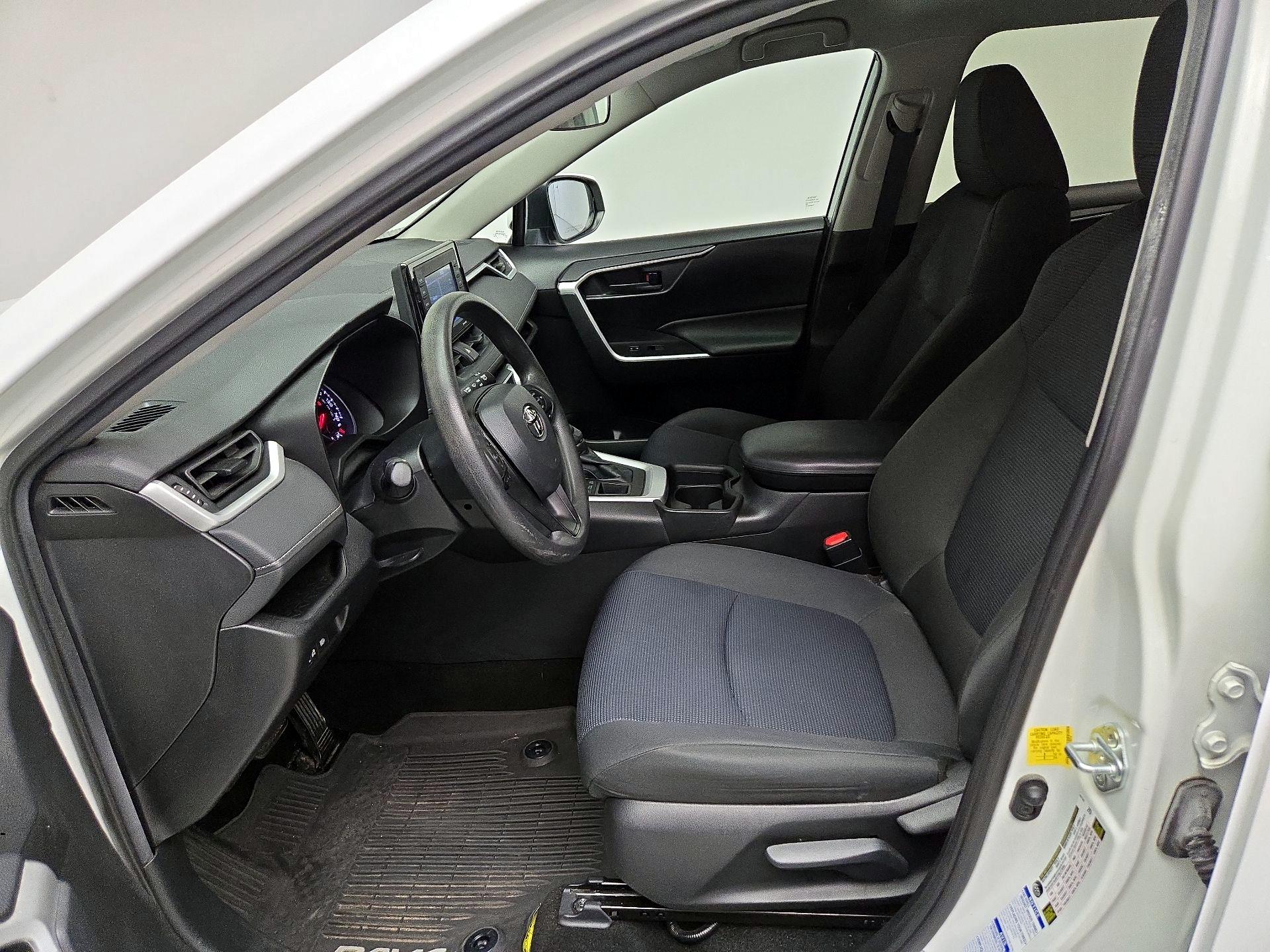 Thumbnail: 2021 Toyota RAV4 - 11