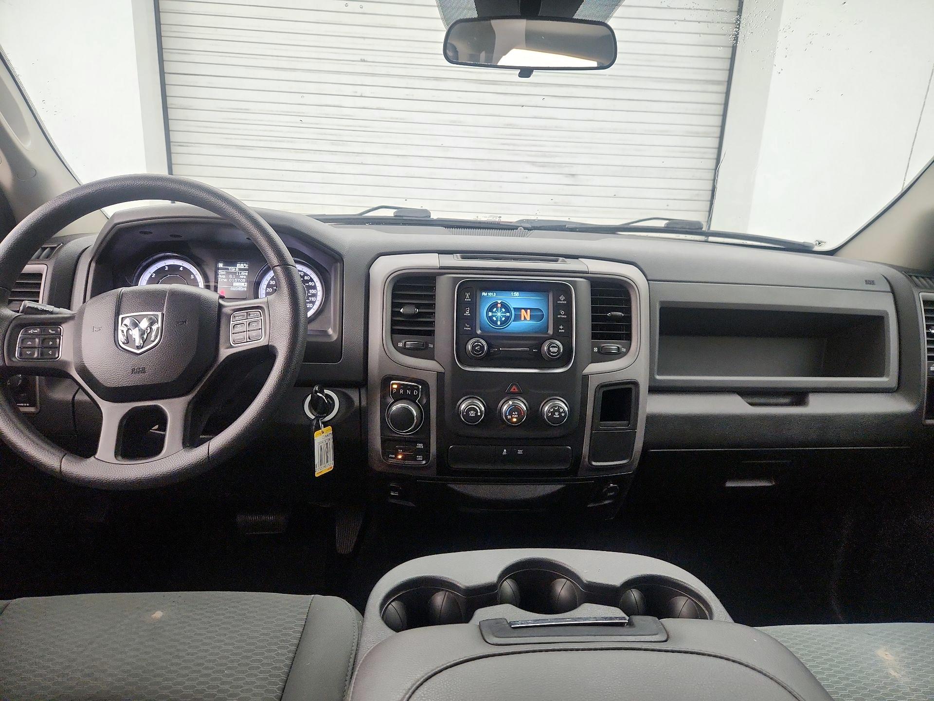 Thumbnail: 2019 RAM 1500 Classic - 9