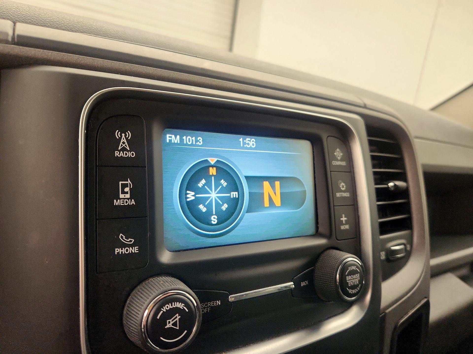 Thumbnail: 2019 RAM 1500 Classic - 14