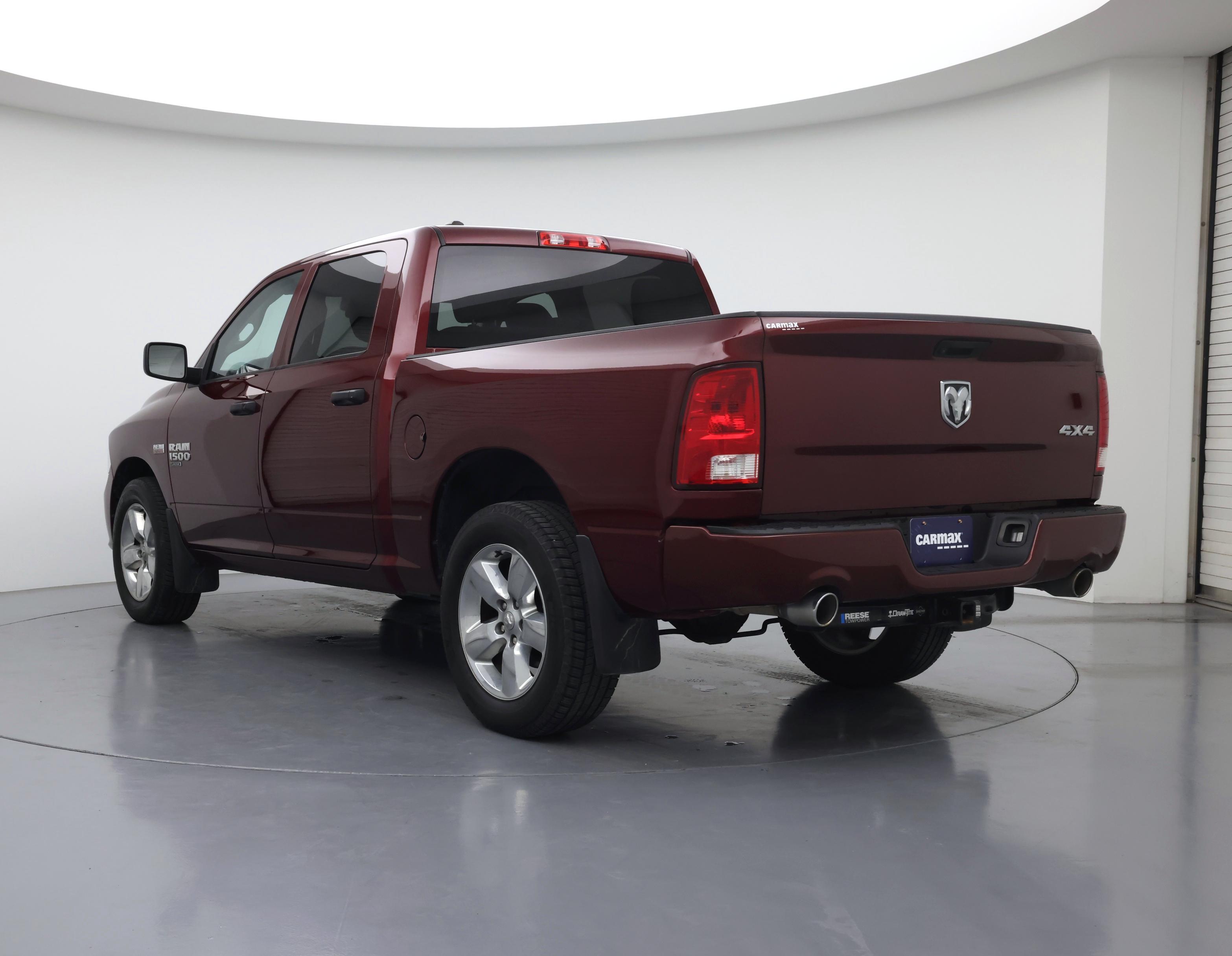 Thumbnail: 2019 RAM 1500 Classic - 2