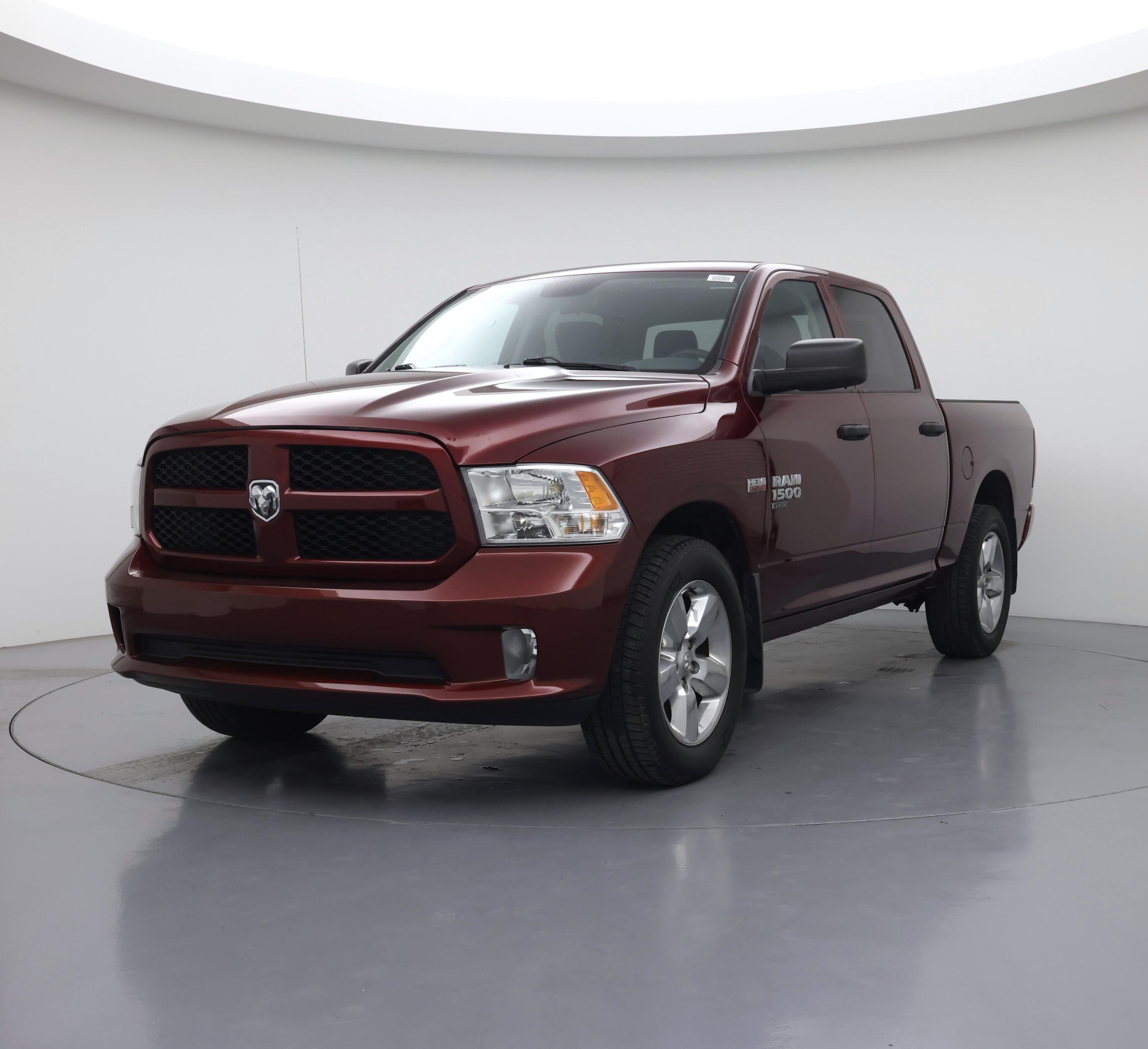 Thumbnail: 2019 RAM 1500 Classic - 4