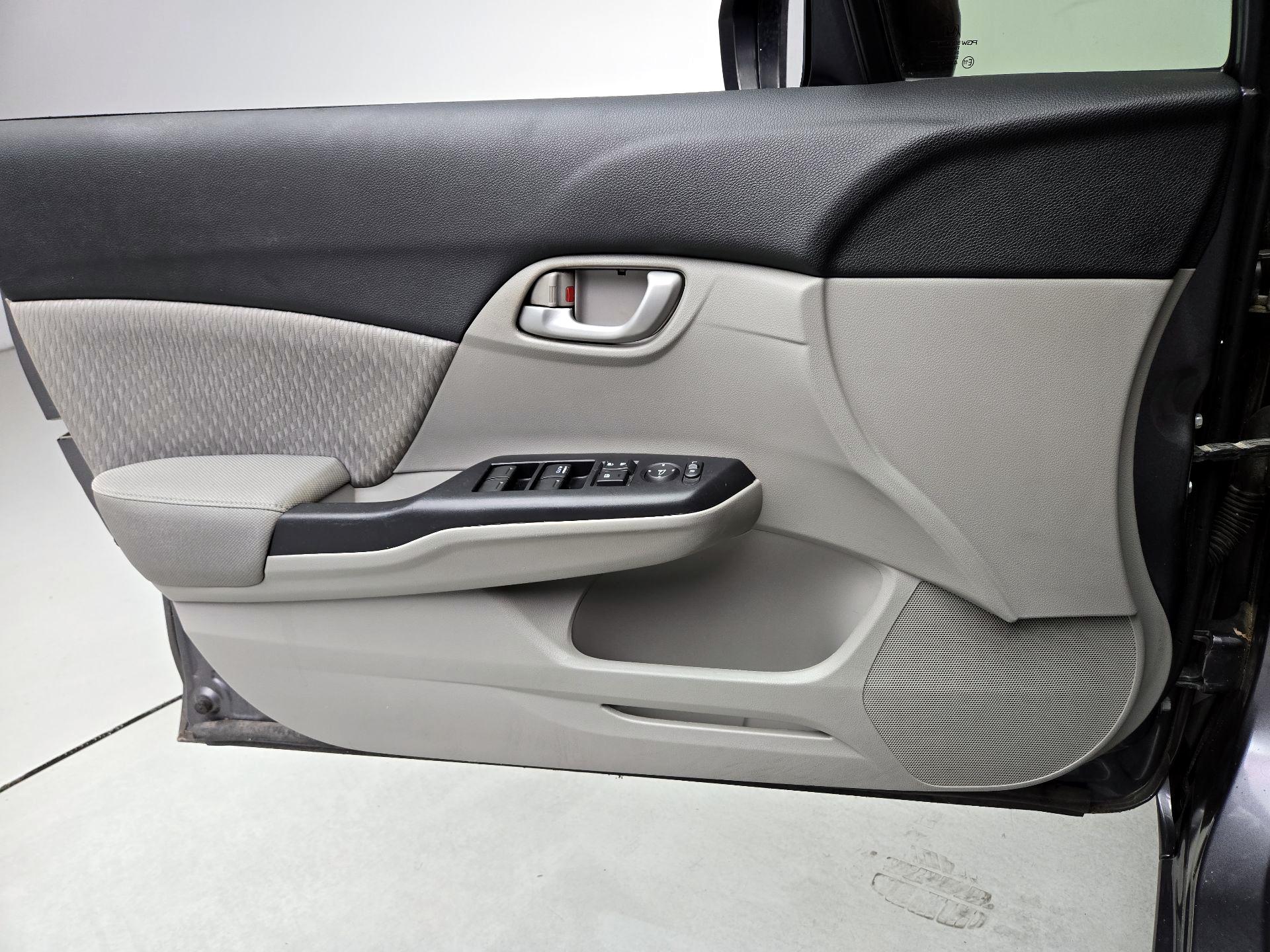 Thumbnail: 2015 Honda Civic - 12