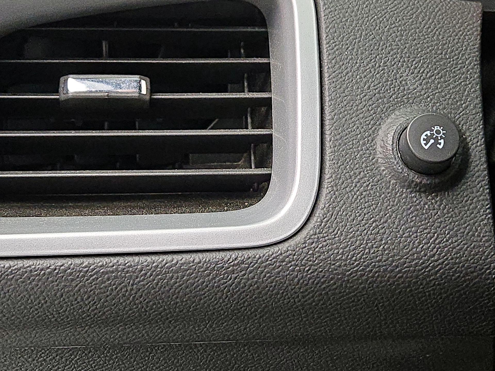 Thumbnail: 2016 Chevrolet Equinox - 13