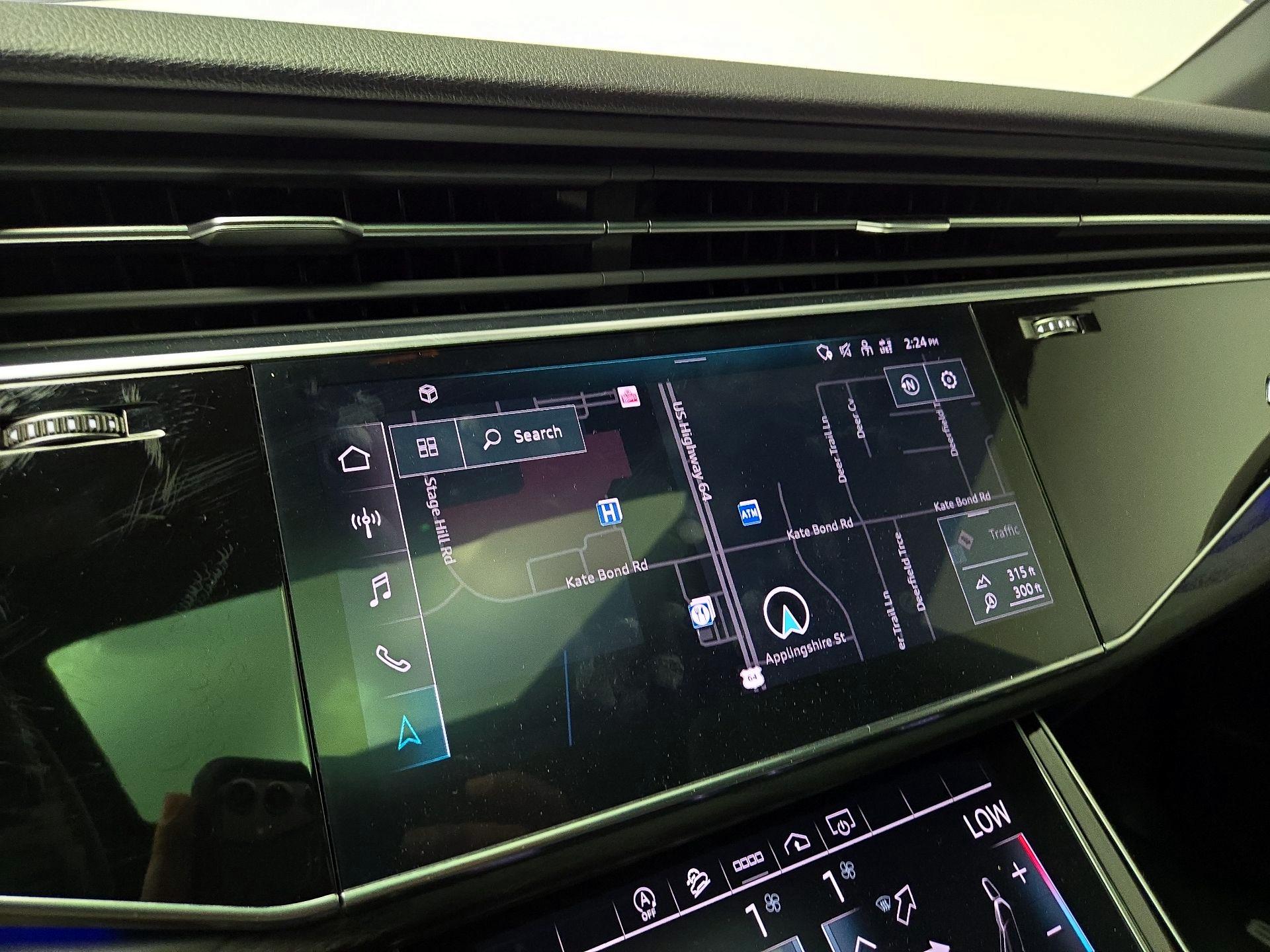 Thumbnail: 2021 Audi Q8 - 14