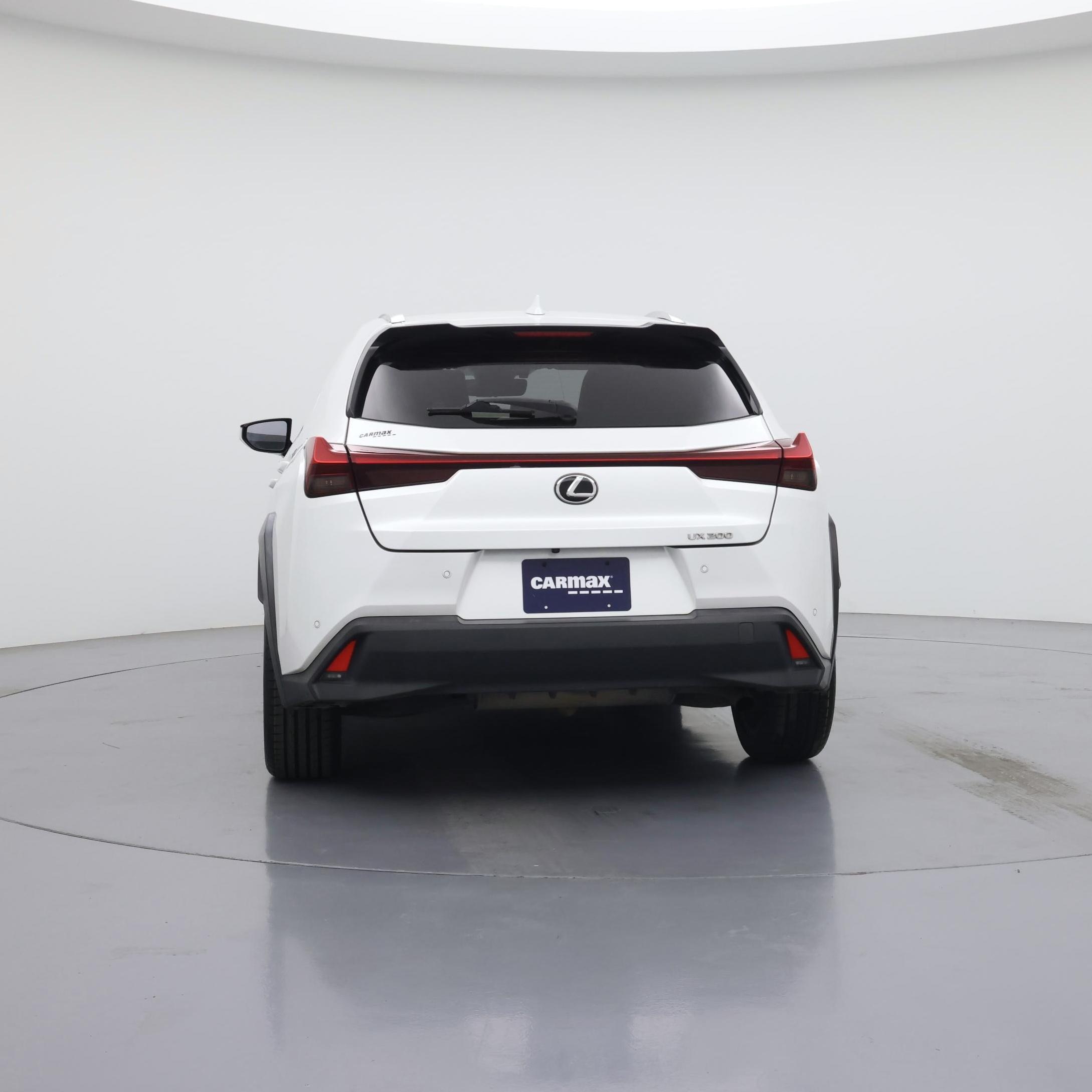 Thumbnail: 2021 Lexus UX - 6