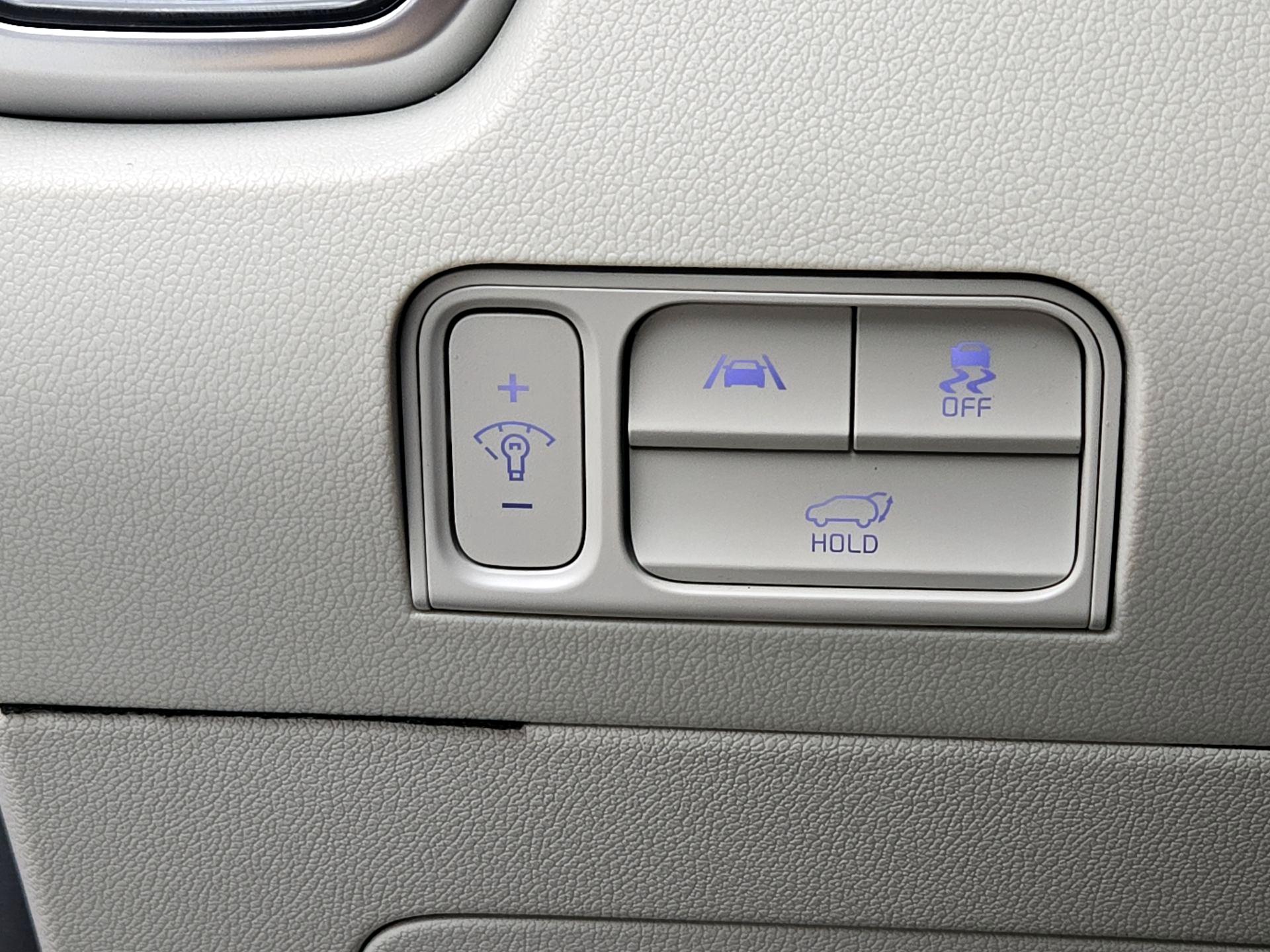 Thumbnail: 2022 Kia Sorento - 13