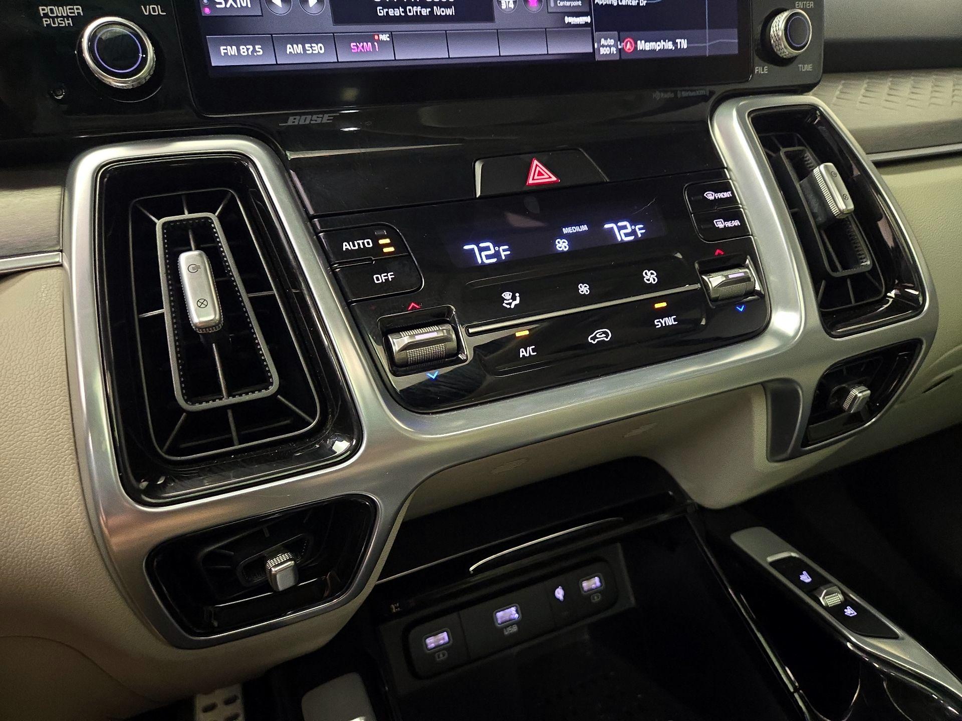 Thumbnail: 2022 Kia Sorento - 17