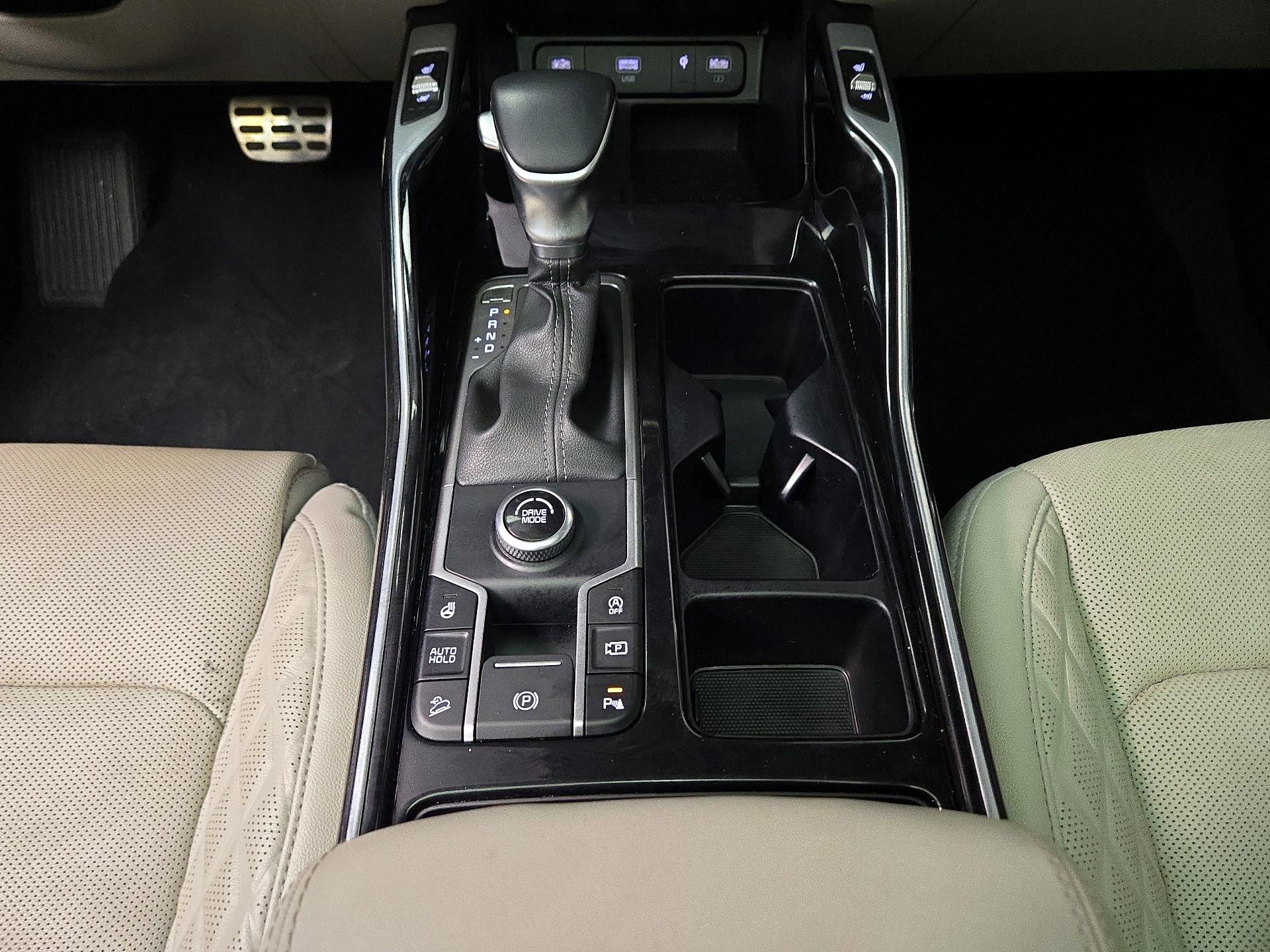 Thumbnail: 2022 Kia Sorento - 18