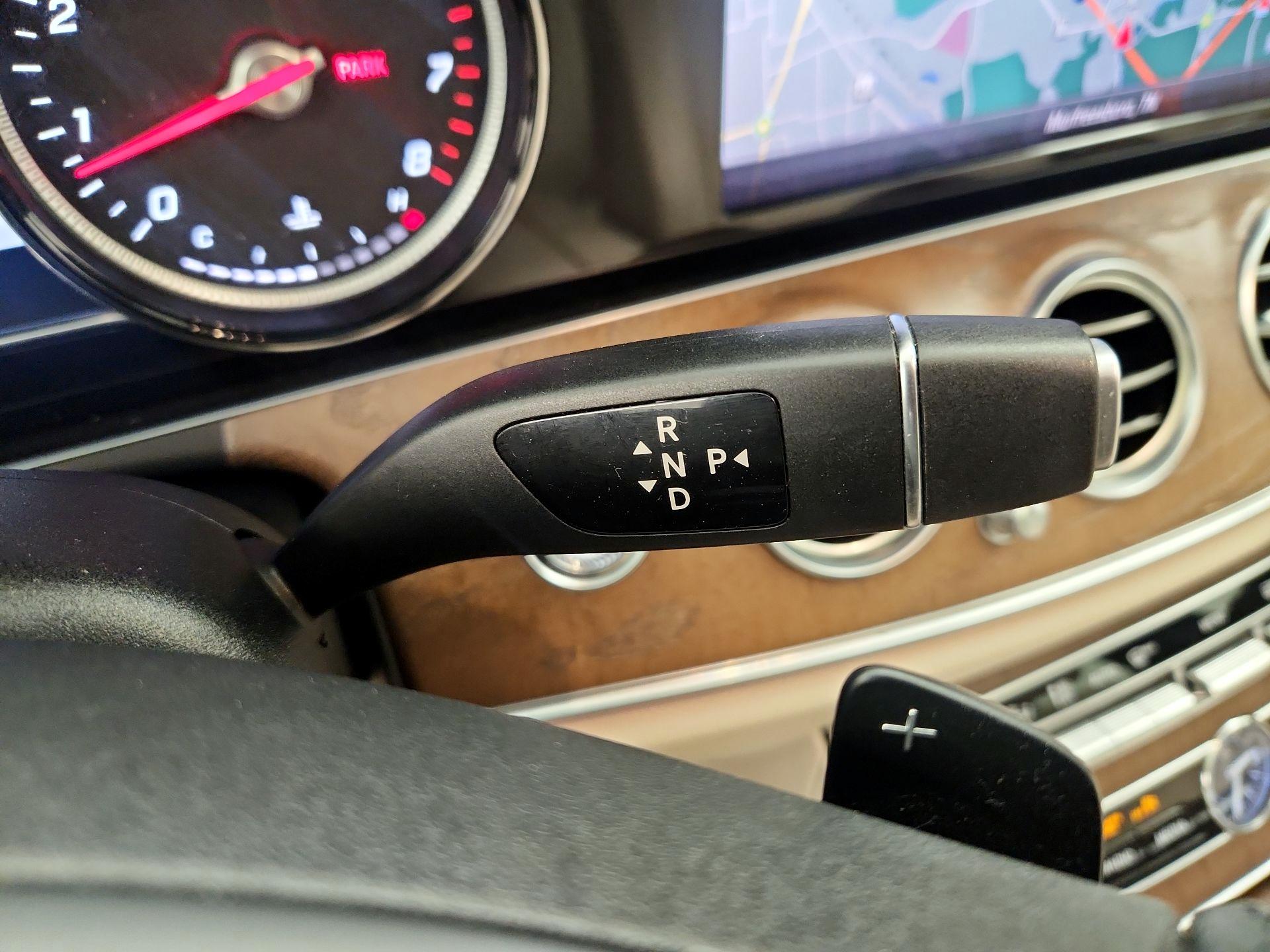 Thumbnail: 2018 Mercedes-Benz E-Class - 18
