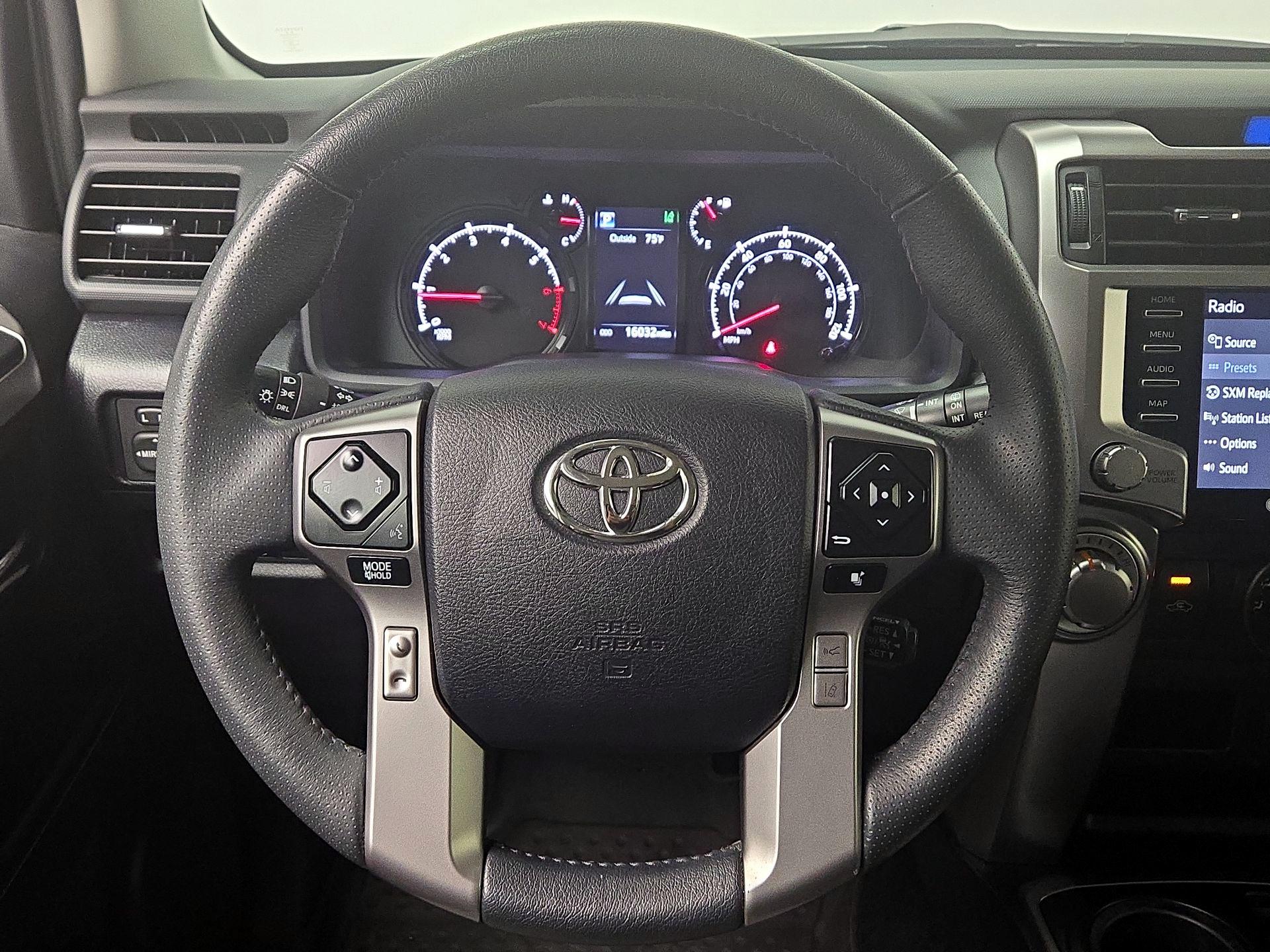 Thumbnail: 2023 Toyota 4Runner - 10