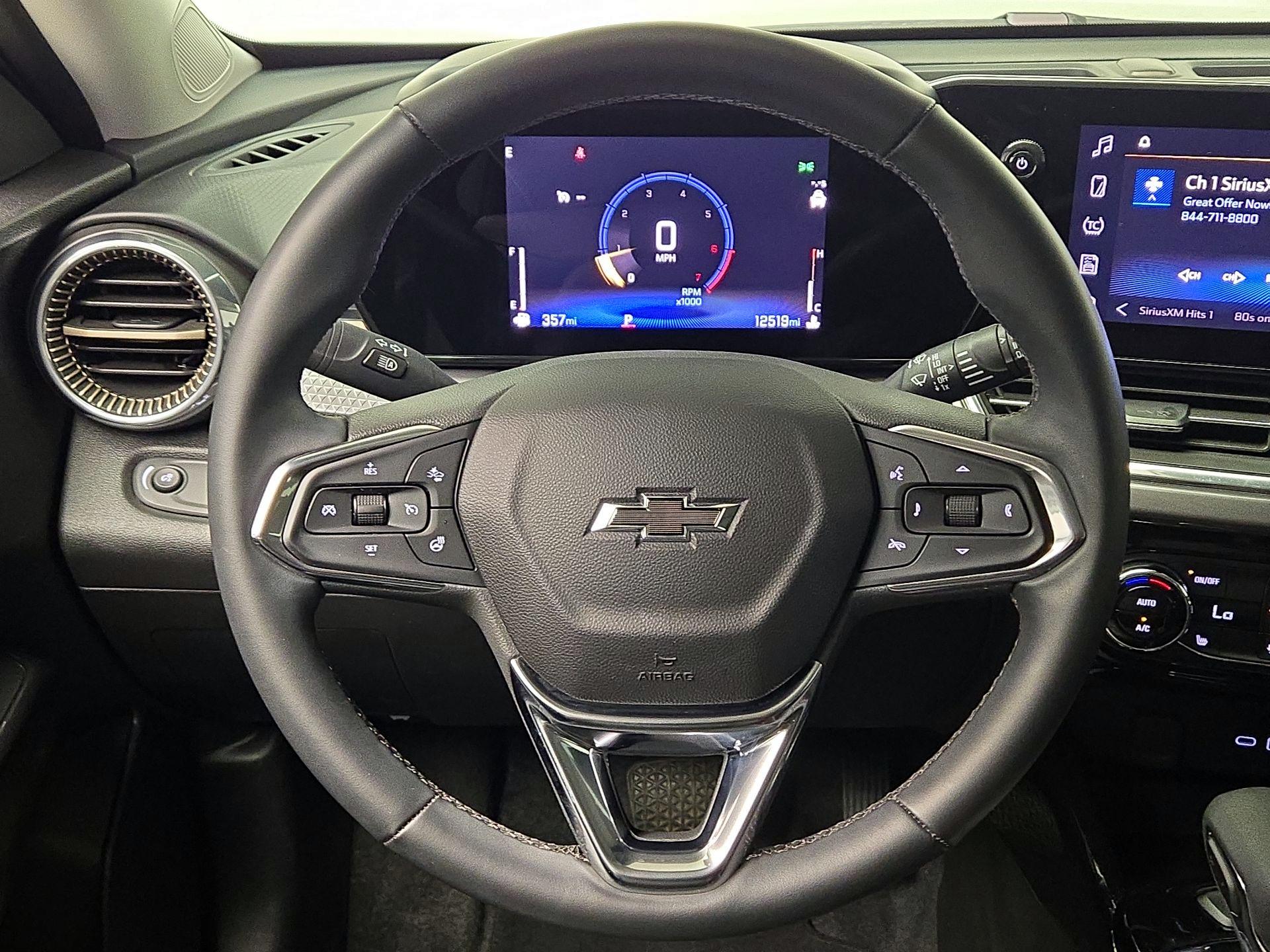 Thumbnail: 2025 Chevrolet Trax - 10