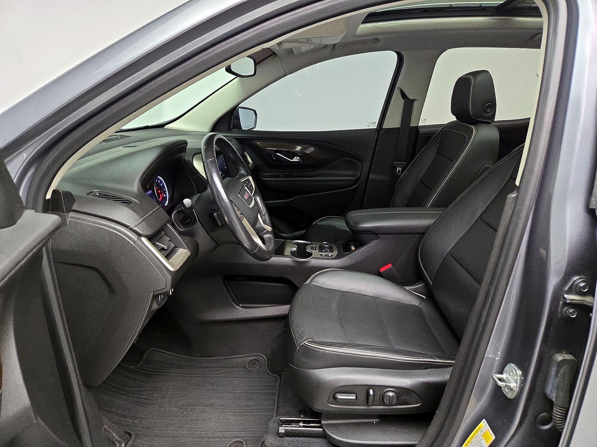 Thumbnail: 2020 GMC Terrain - 11