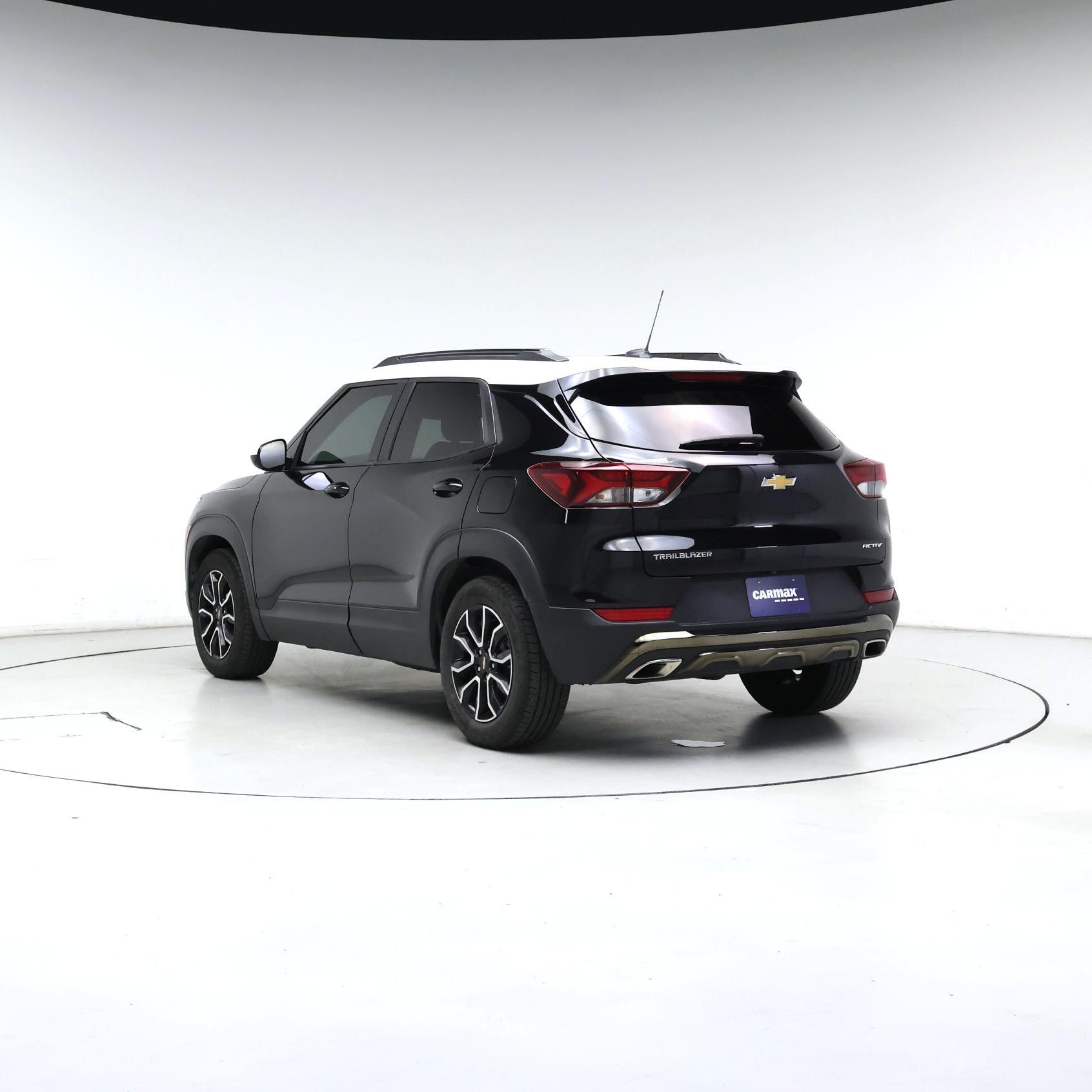 Thumbnail: 2023 Chevrolet TrailBlazer - 2