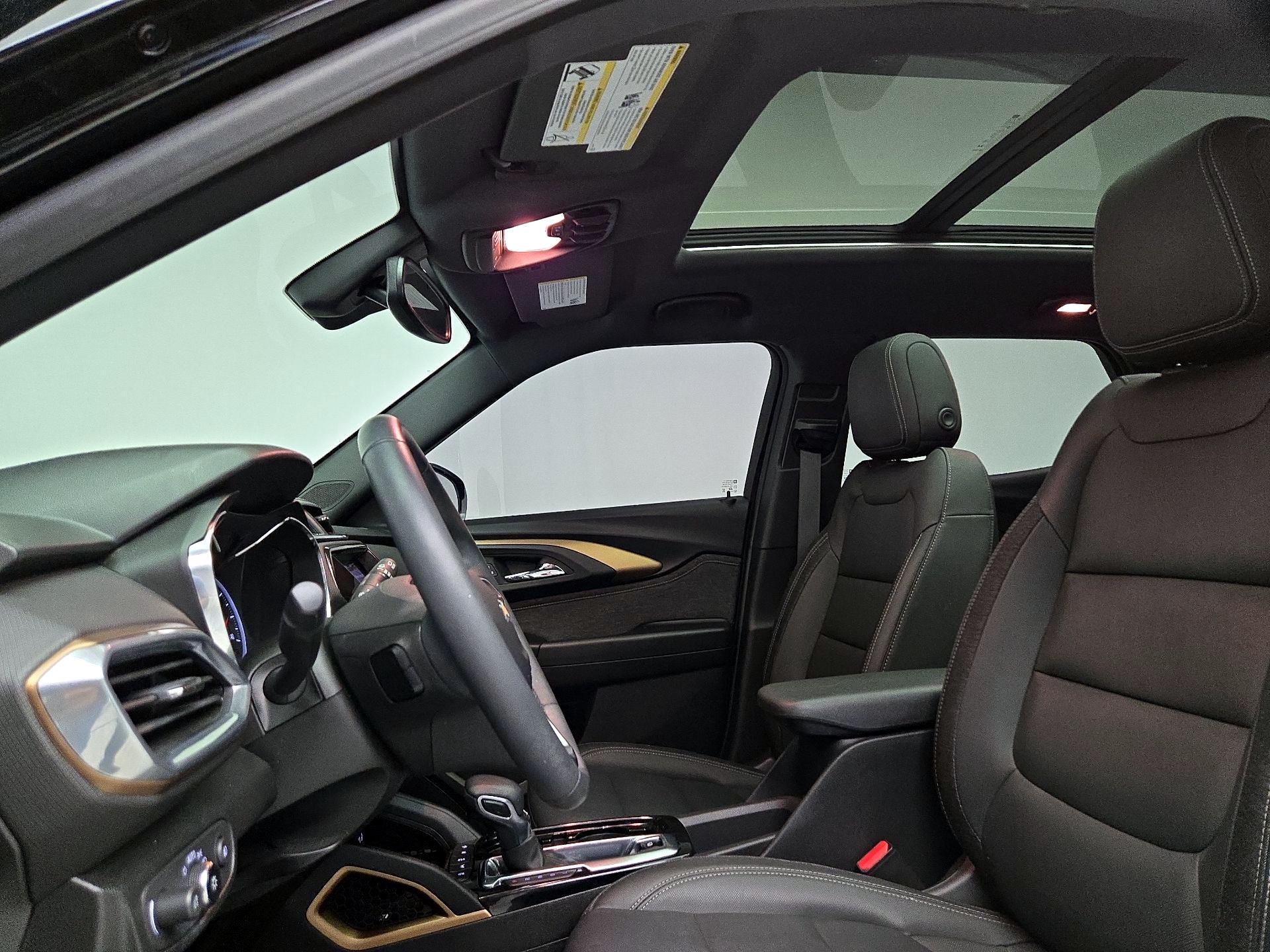 Thumbnail: 2023 Chevrolet TrailBlazer - 19