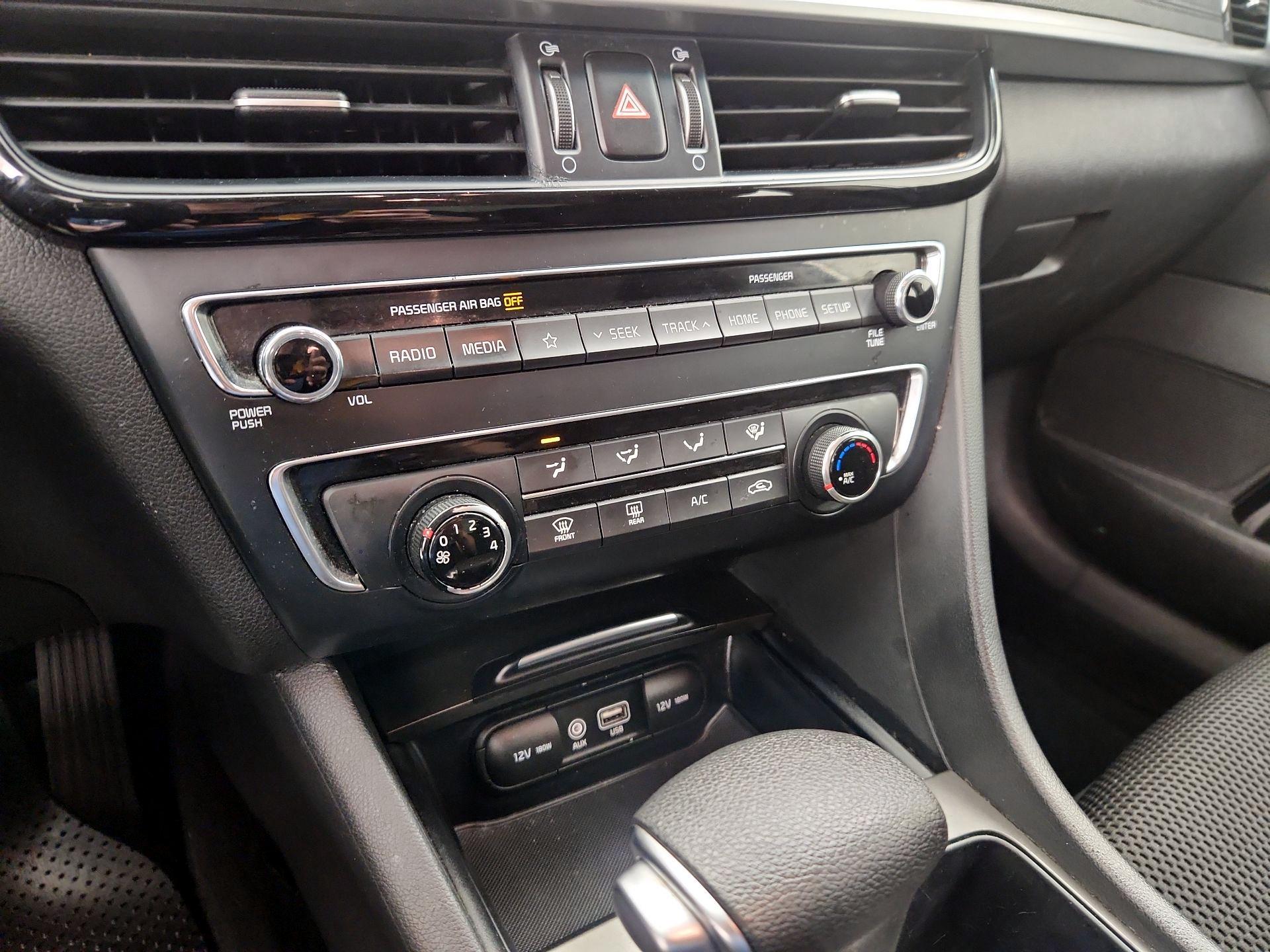 Thumbnail: 2019 Kia Optima - 16