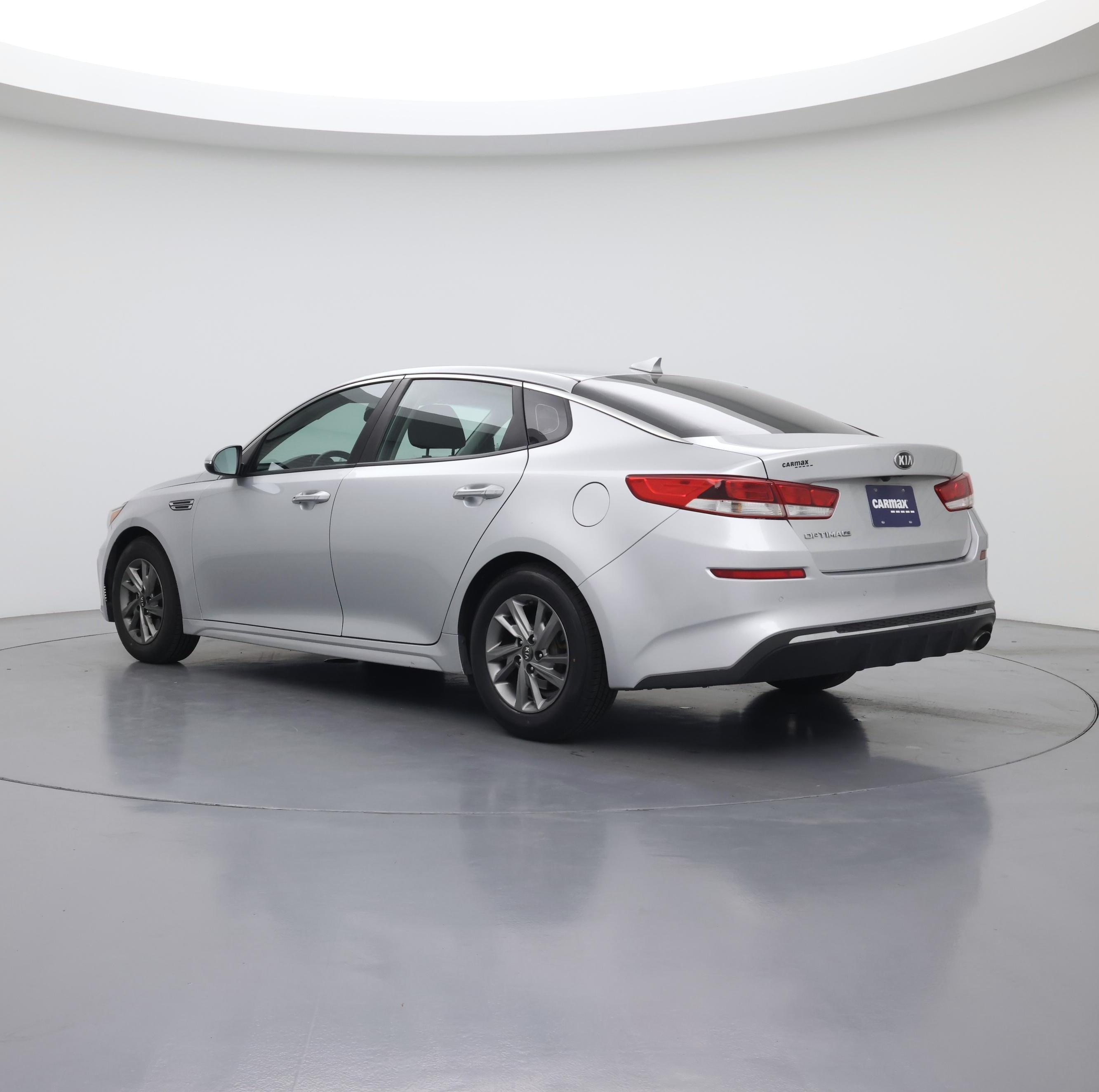Thumbnail: 2019 Kia Optima - 2