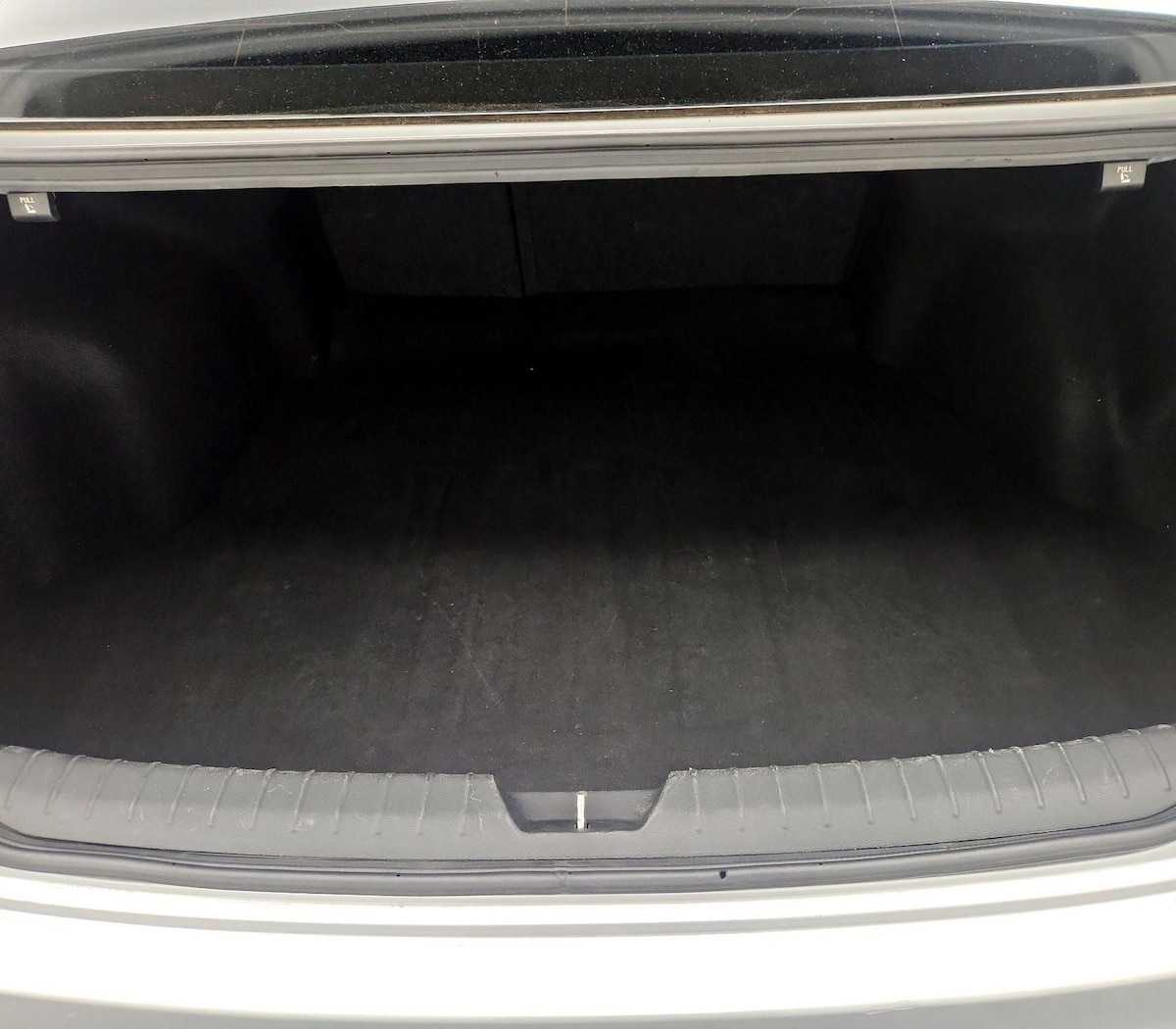 Trunk/Cargo (Seats Up)