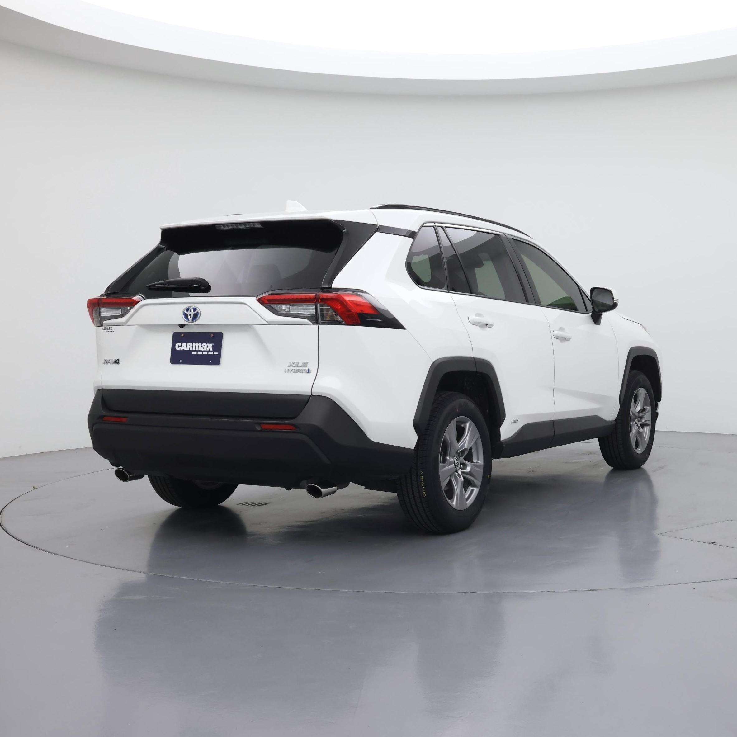 Thumbnail: 2023 Toyota RAV4 - 8