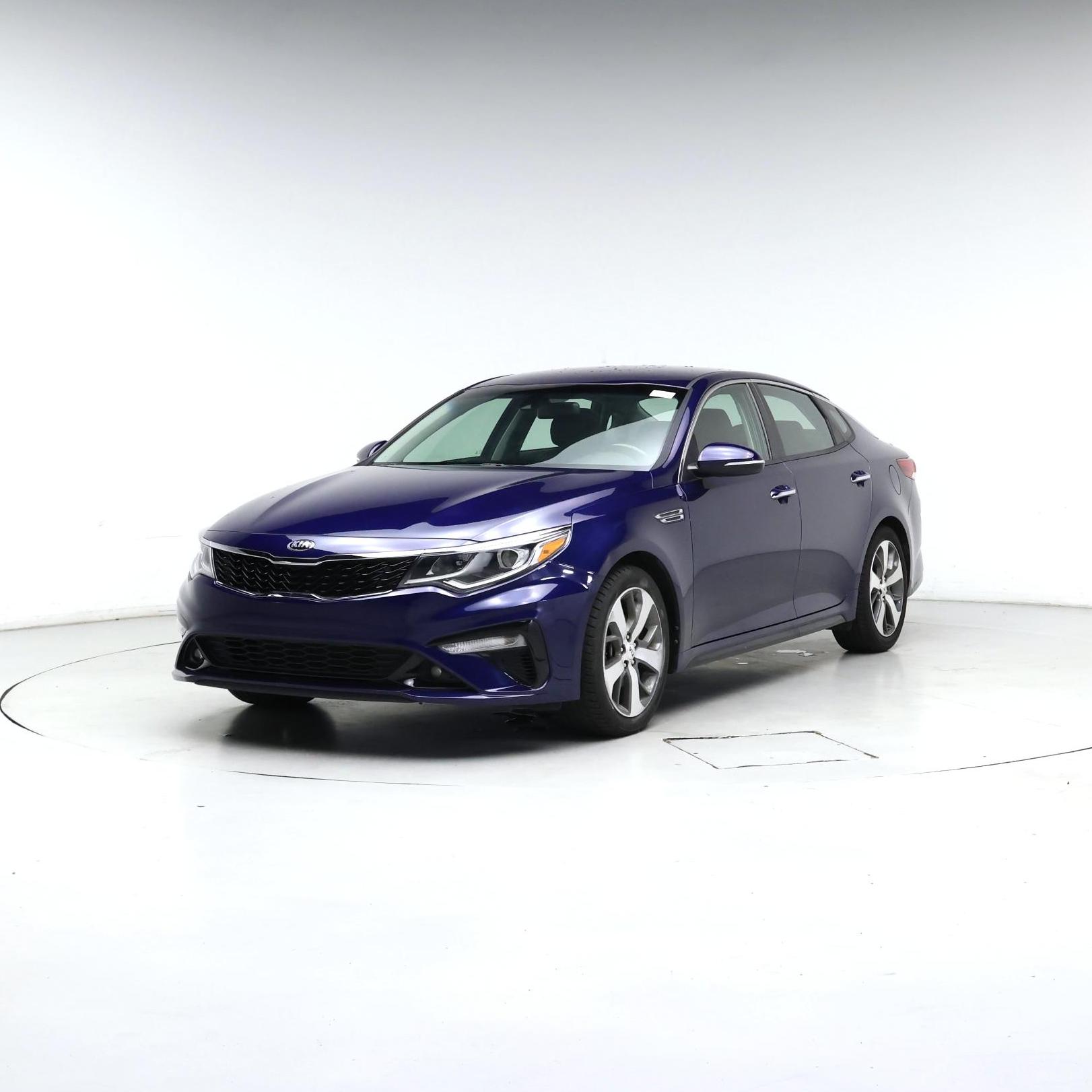 Thumbnail: 2020 Kia Optima - 4