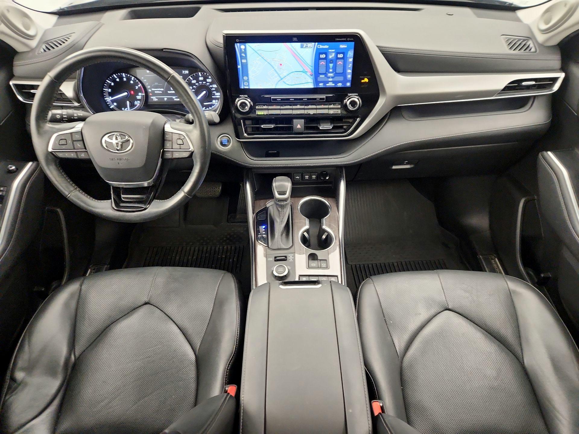 Thumbnail: 2021 Toyota Highlander - 9