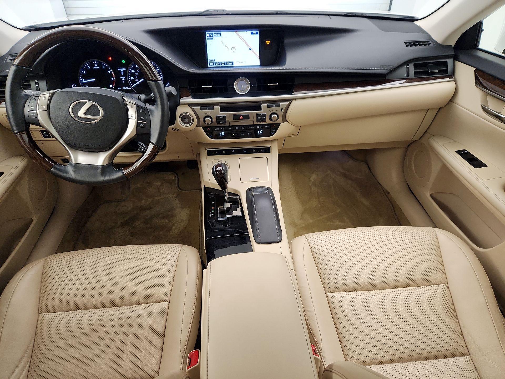 Thumbnail: 2015 Lexus ES - 9