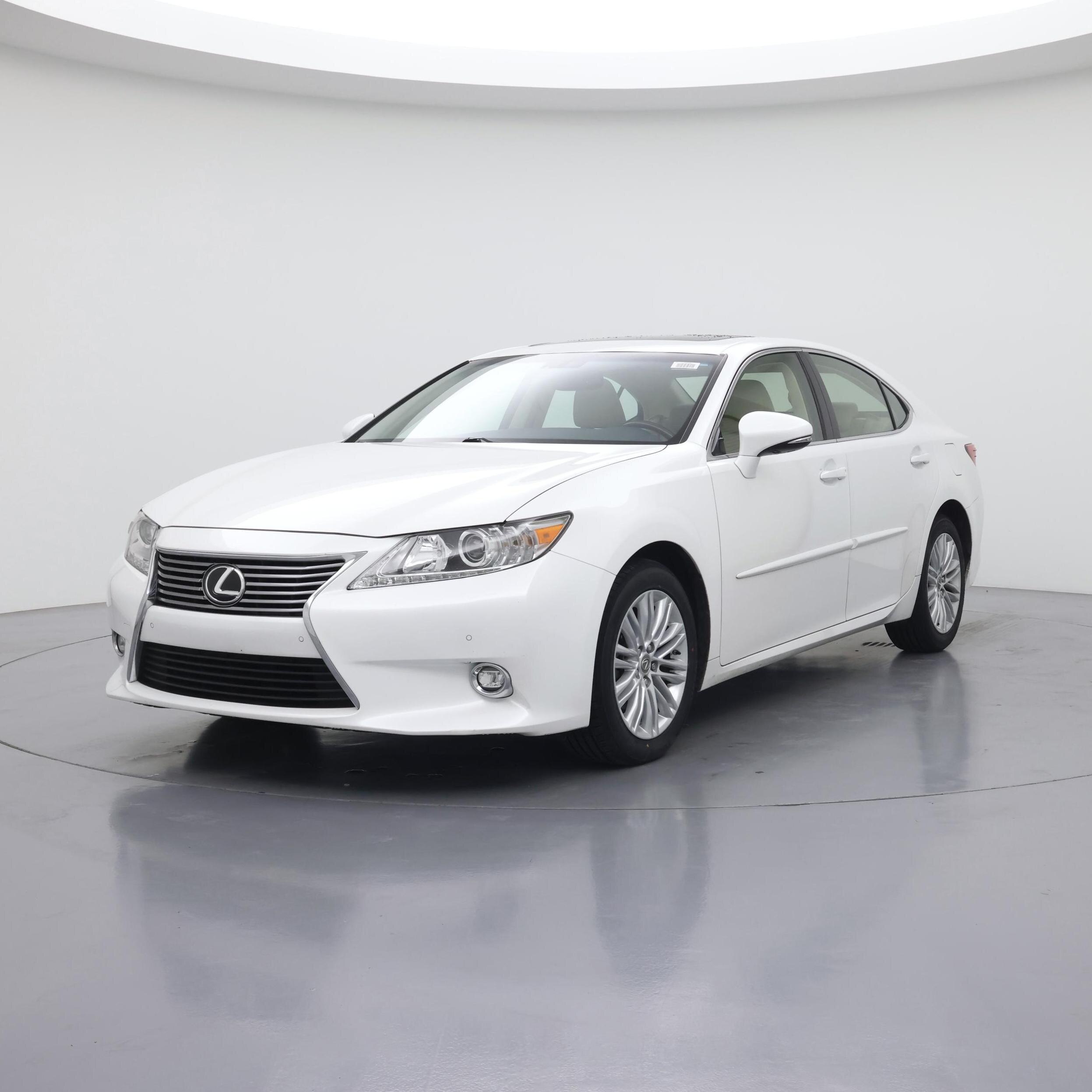 Thumbnail: 2015 Lexus ES - 4