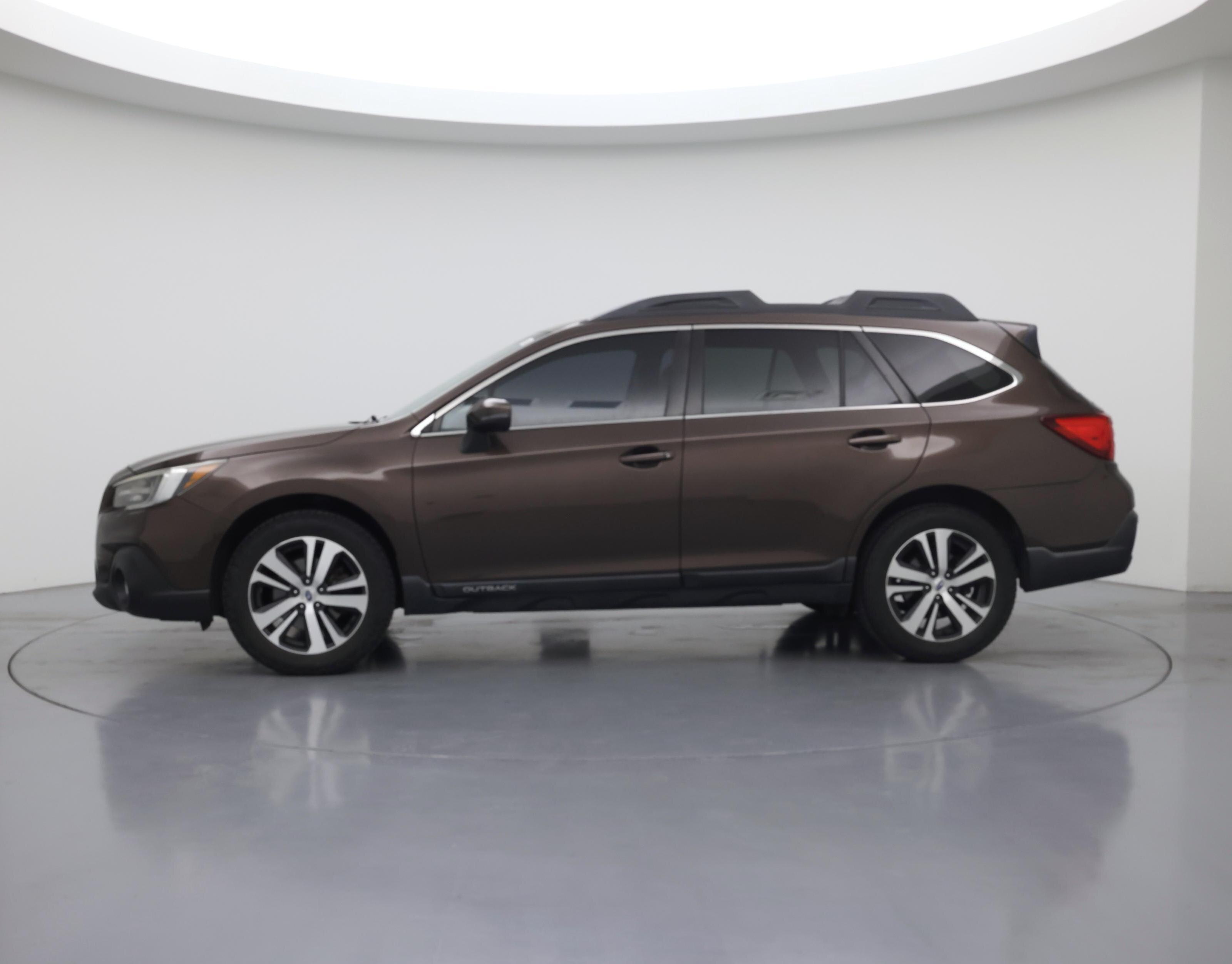 Thumbnail: 2019 Subaru Outback - 3