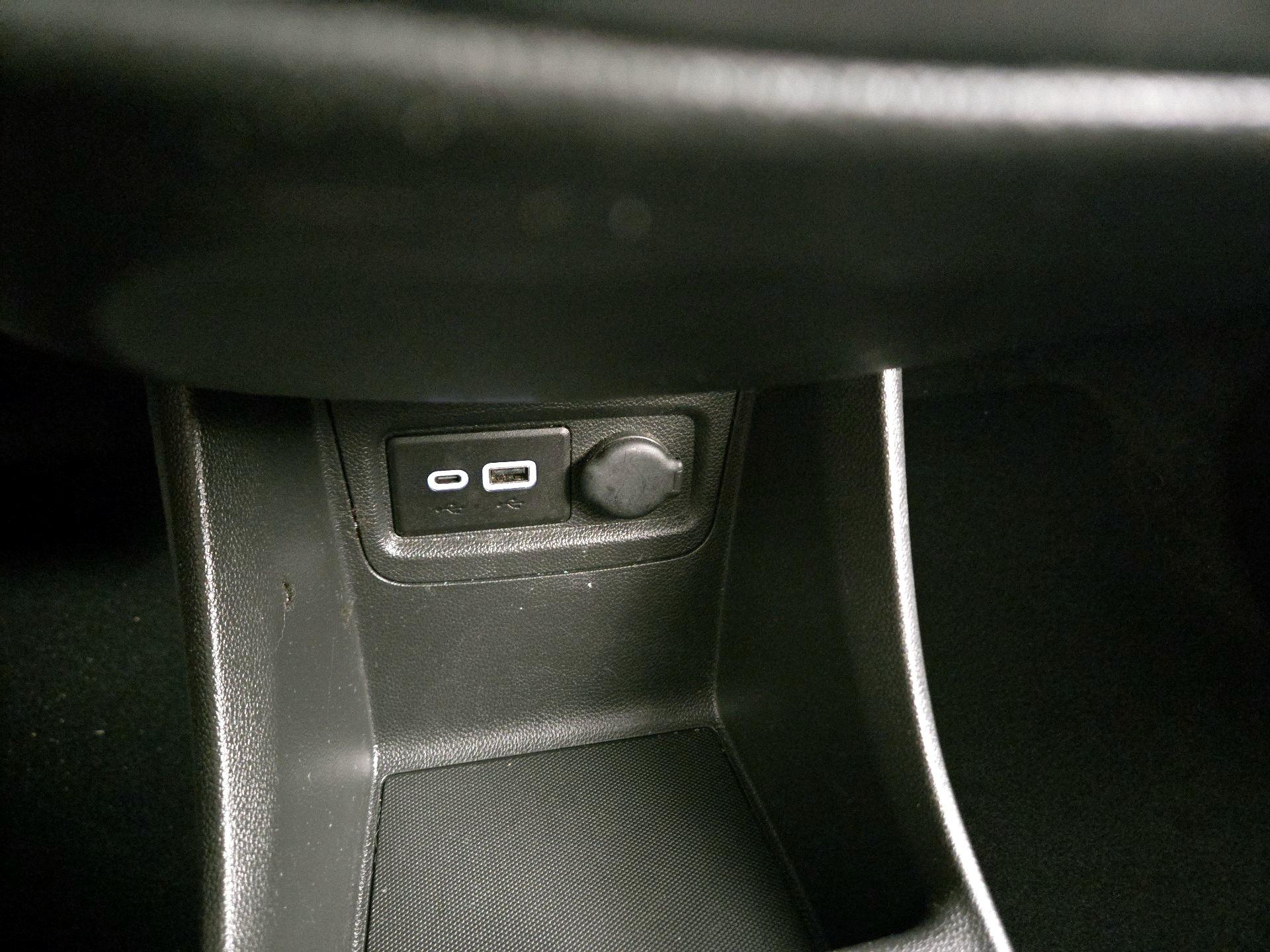 Thumbnail: 2022 Chevrolet Spark - 18