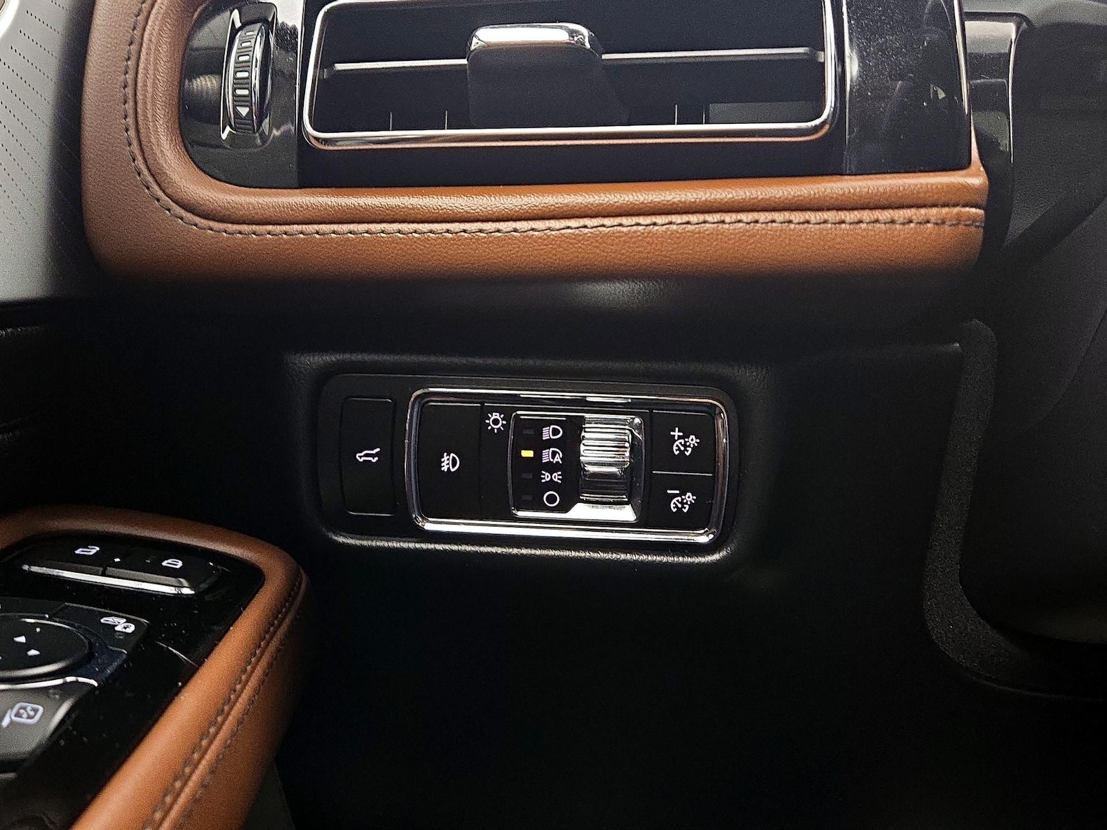 2023 Lincoln Aviator Reserve - Photo 14