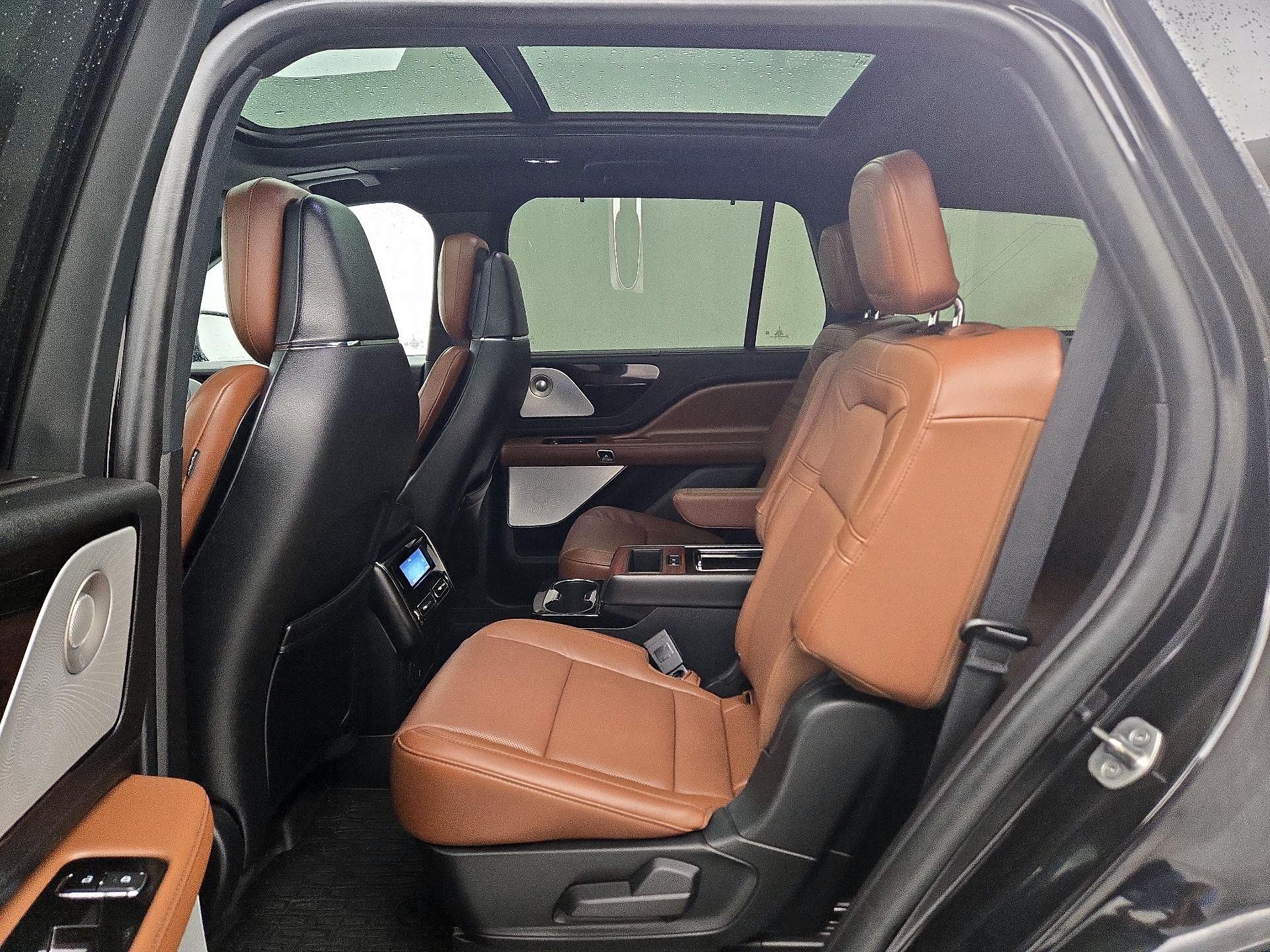 Thumbnail: 2023 Lincoln Aviator - 20
