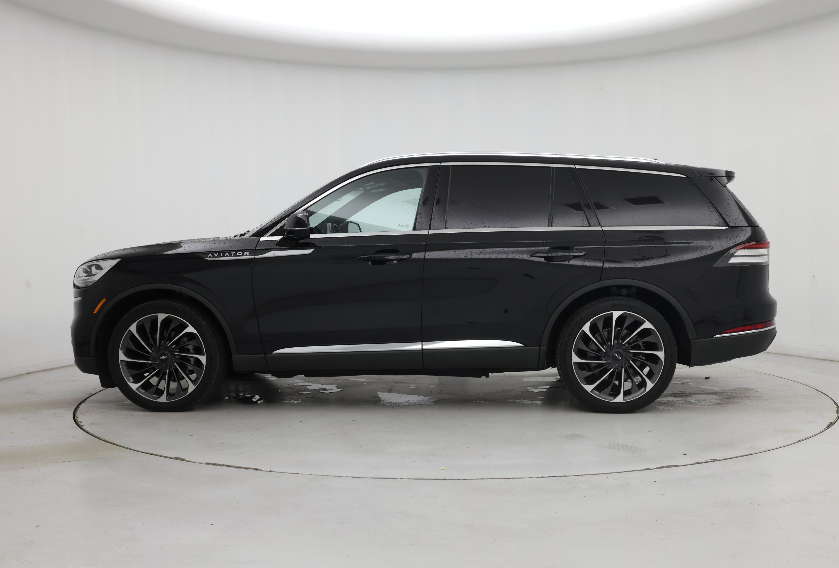 Thumbnail: 2023 Lincoln Aviator - 3