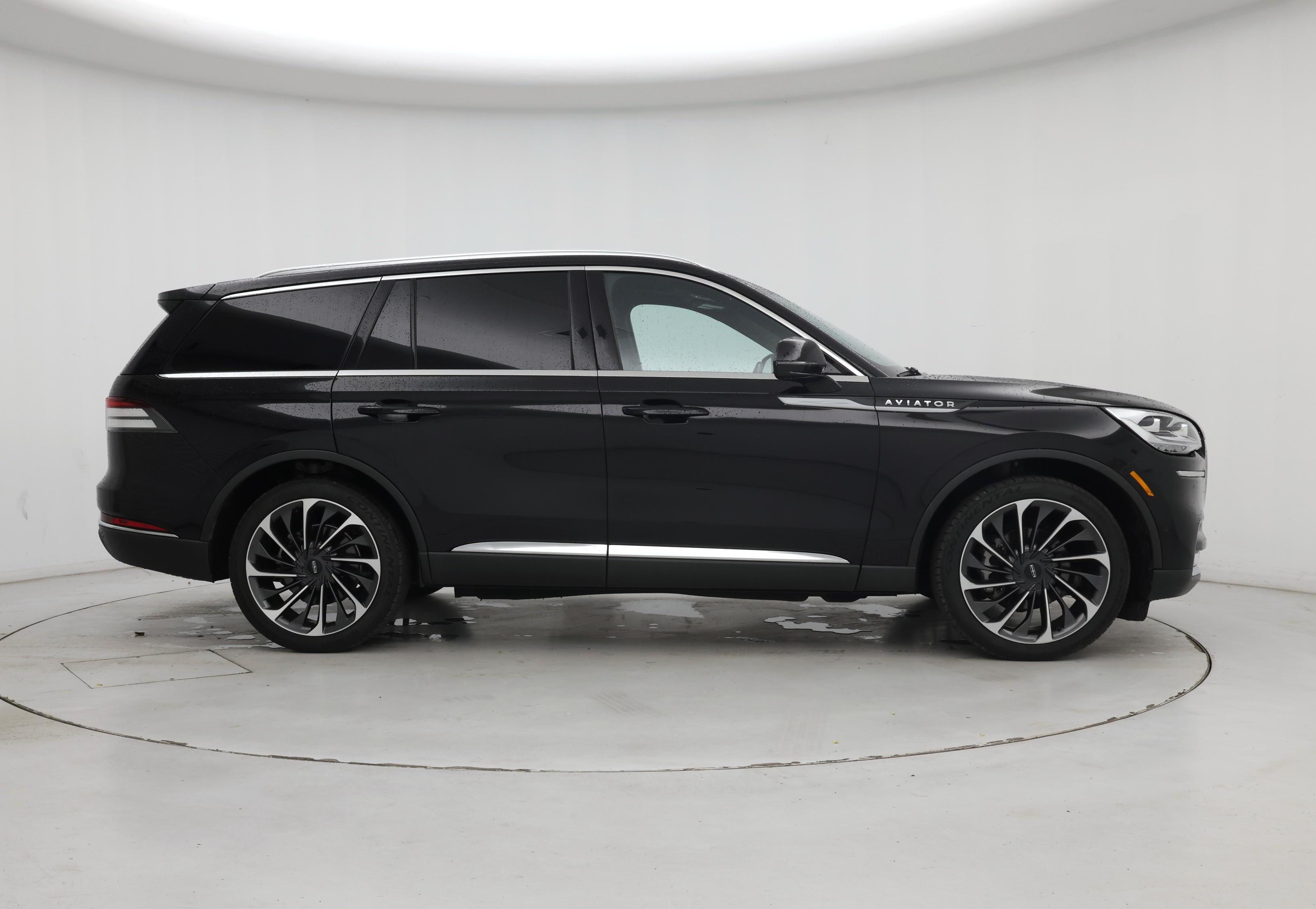 Thumbnail: 2023 Lincoln Aviator - 7