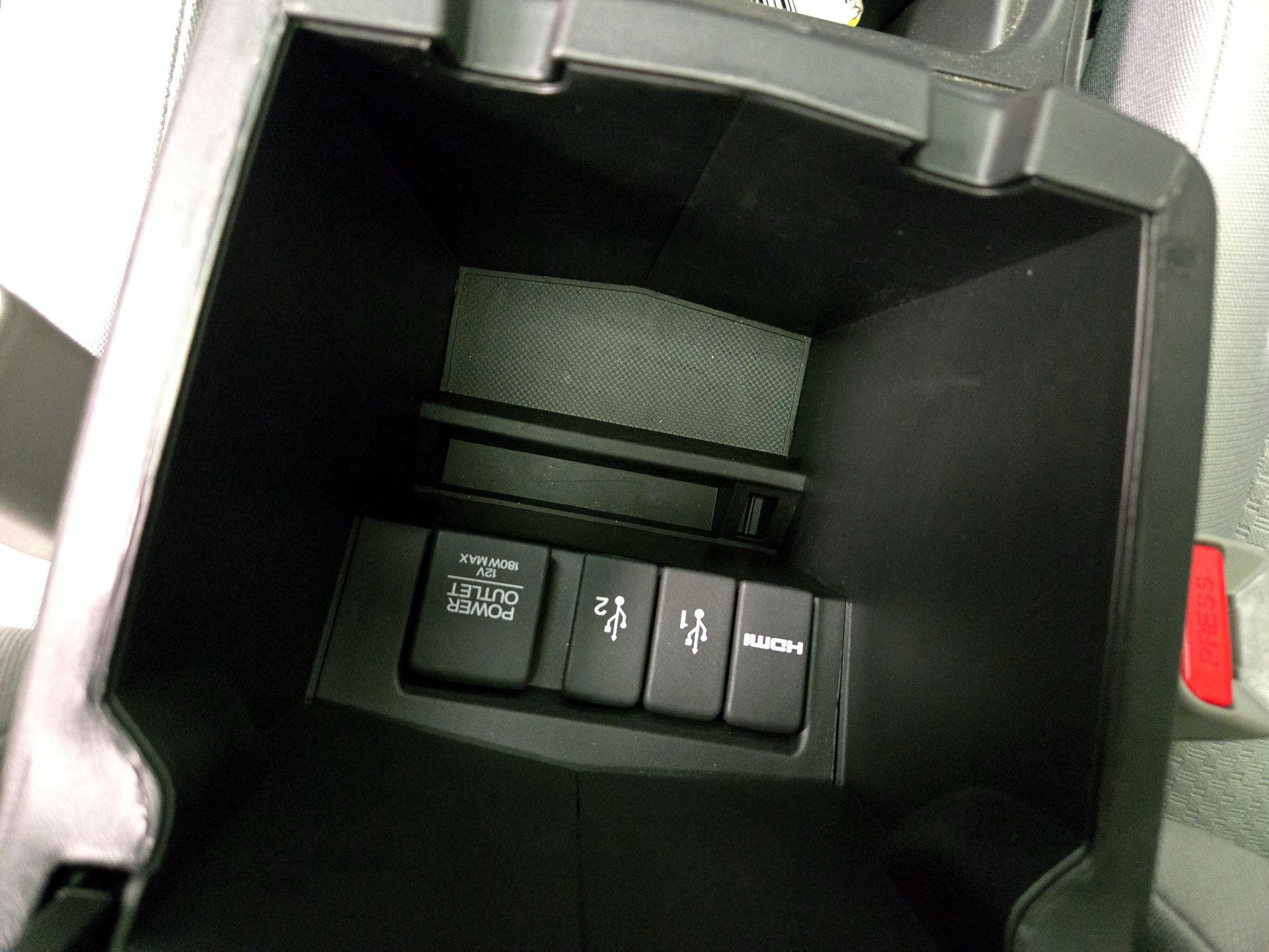 Thumbnail: 2016 Honda CR-V - 18