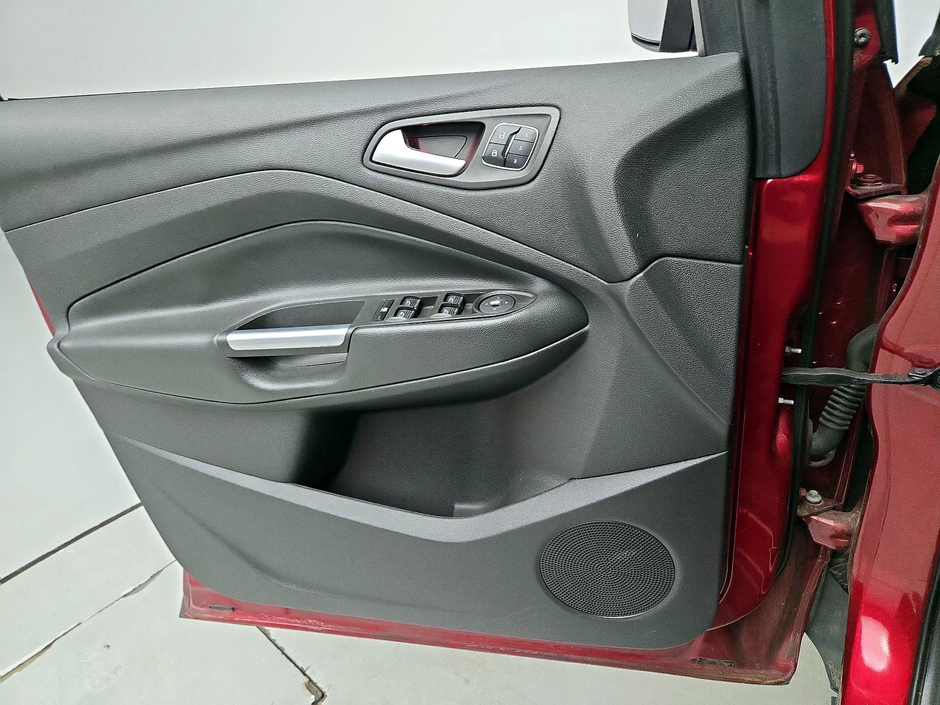 Thumbnail: 2014 Ford Escape - 12