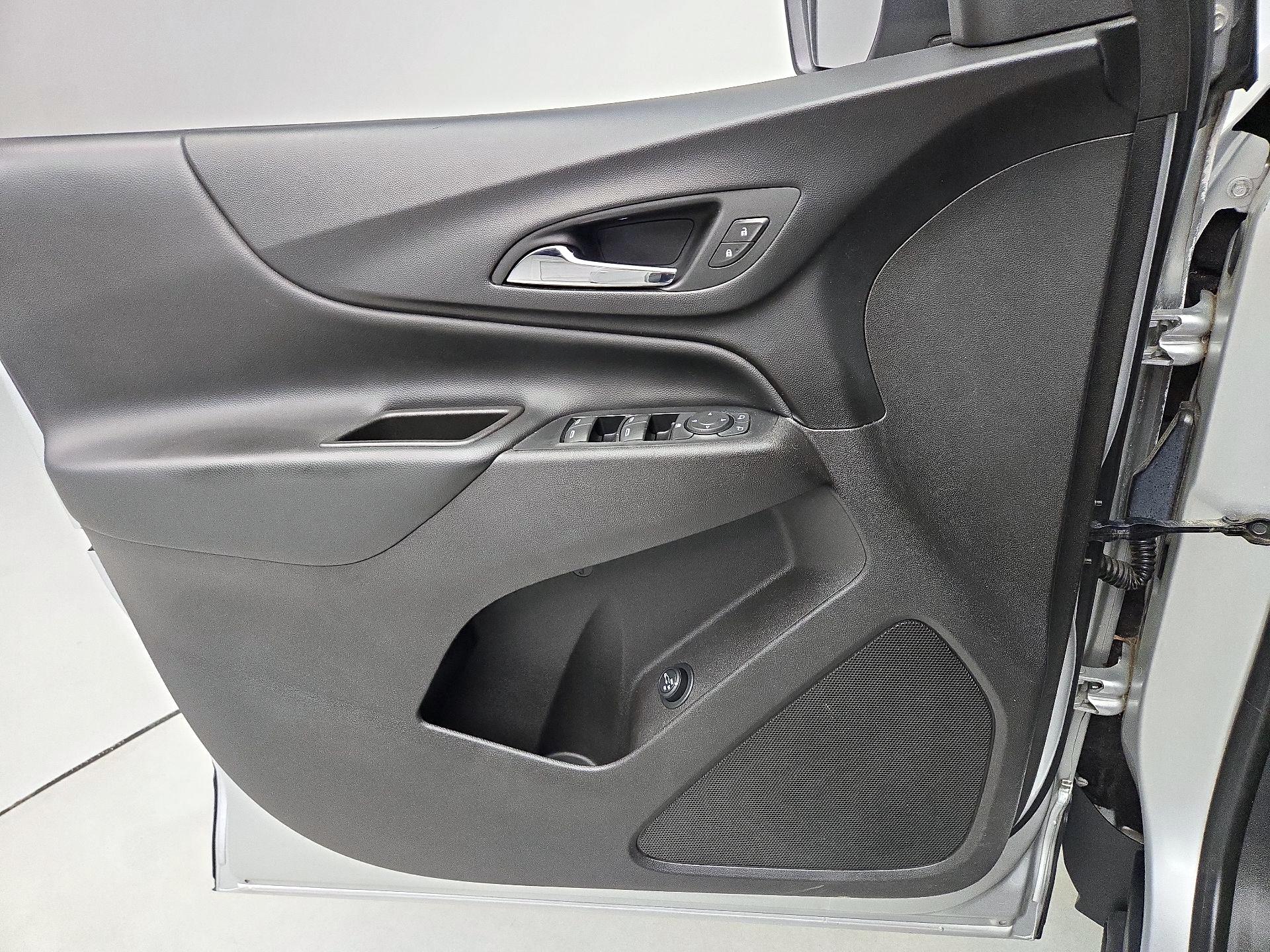 Thumbnail: 2019 Chevrolet Equinox - 12