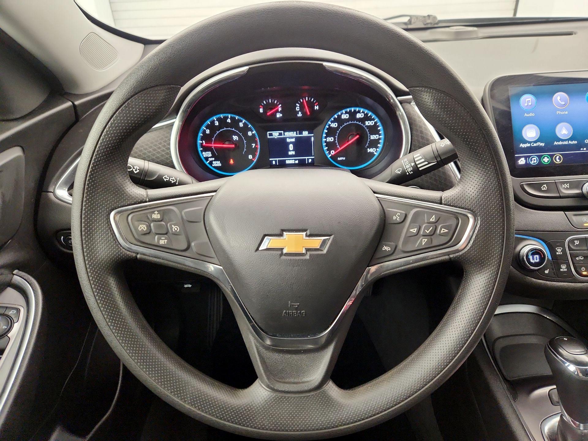 Thumbnail: 2020 Chevrolet Malibu - 10