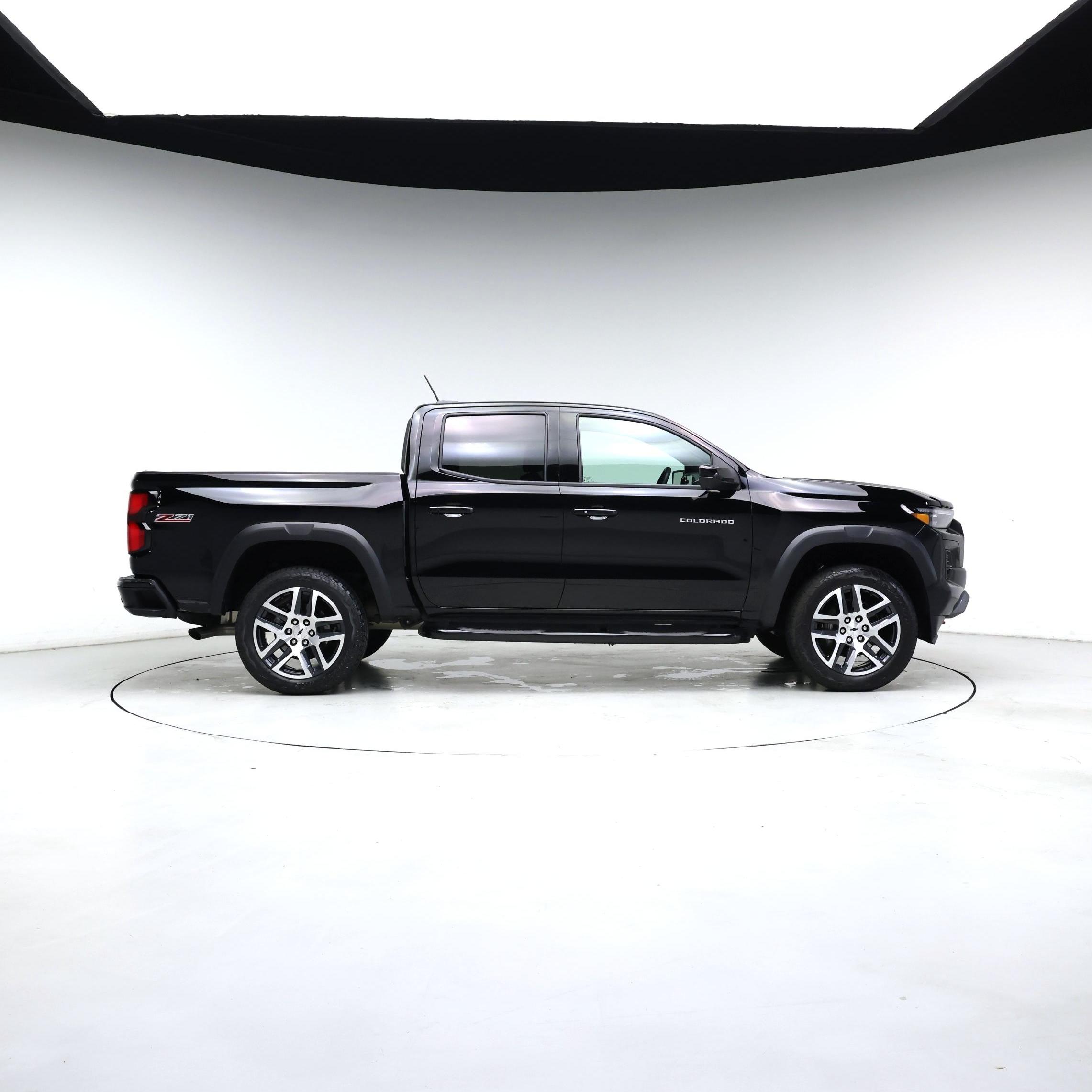 Thumbnail: 2024 Chevrolet Colorado - 7