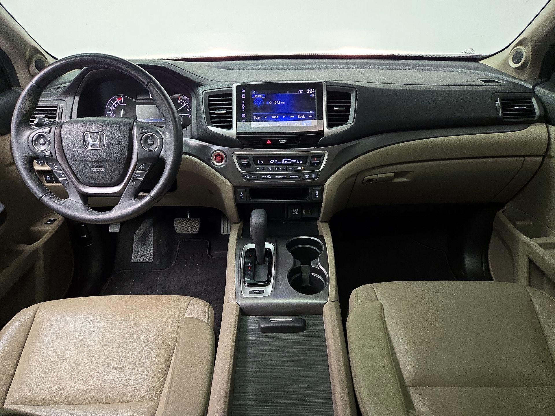 Thumbnail: 2018 Honda Pilot - 9