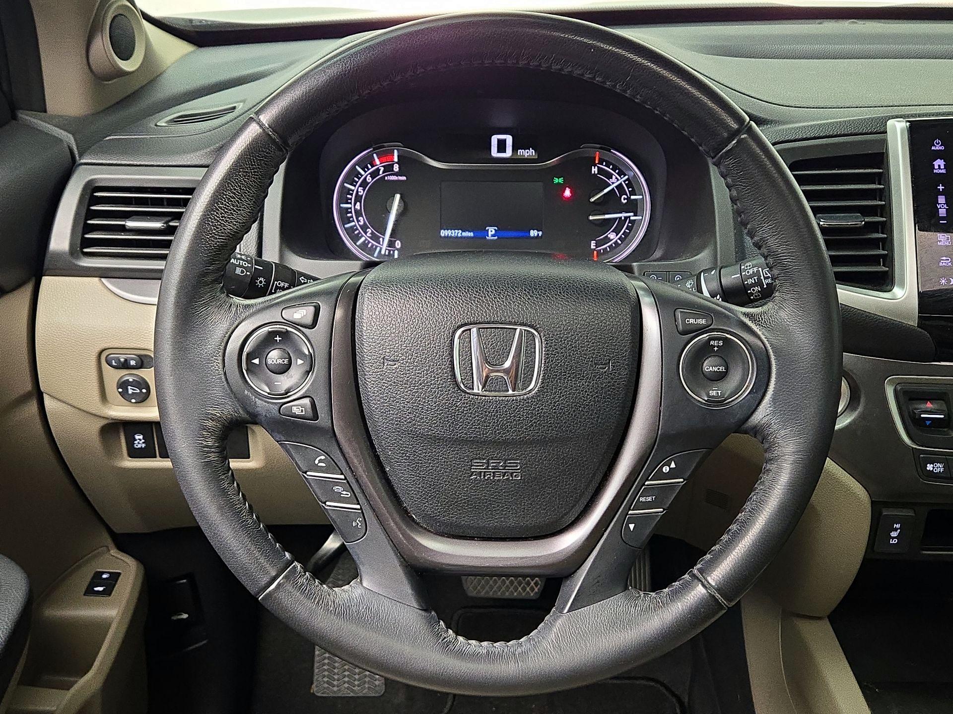 Thumbnail: 2018 Honda Pilot - 10