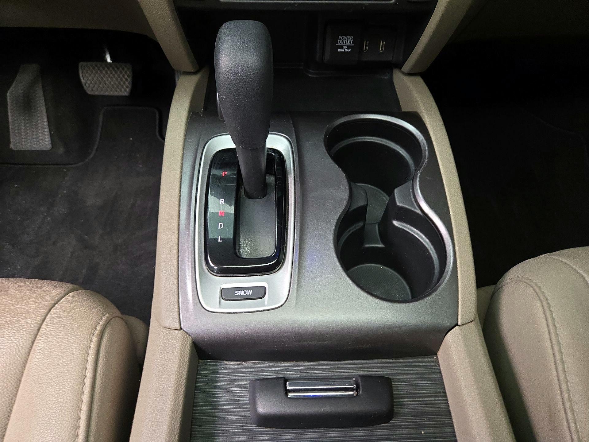 Thumbnail: 2018 Honda Pilot - 17