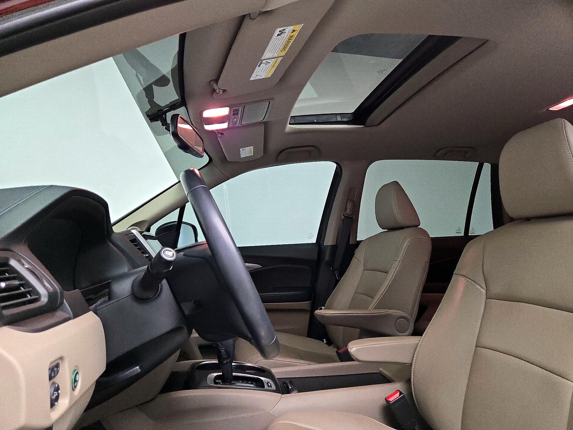 Thumbnail: 2018 Honda Pilot - 19